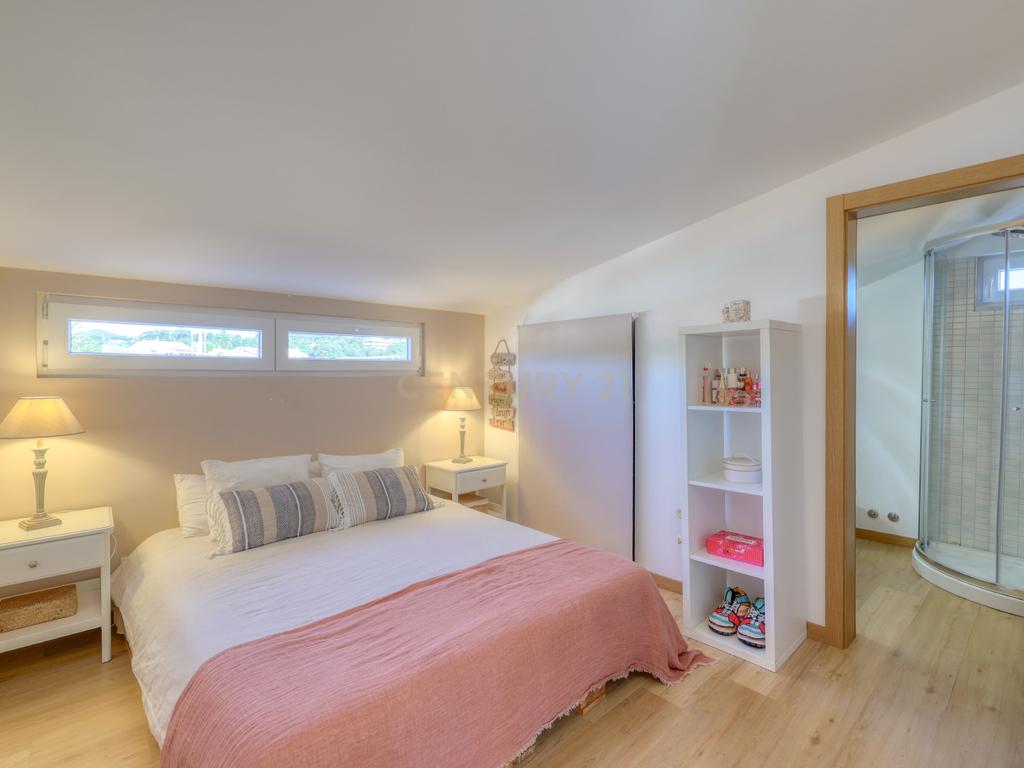 Deslumbrante Apartamento T4 Duplex com Vista Golfe para Venda no Estoril - Image 34