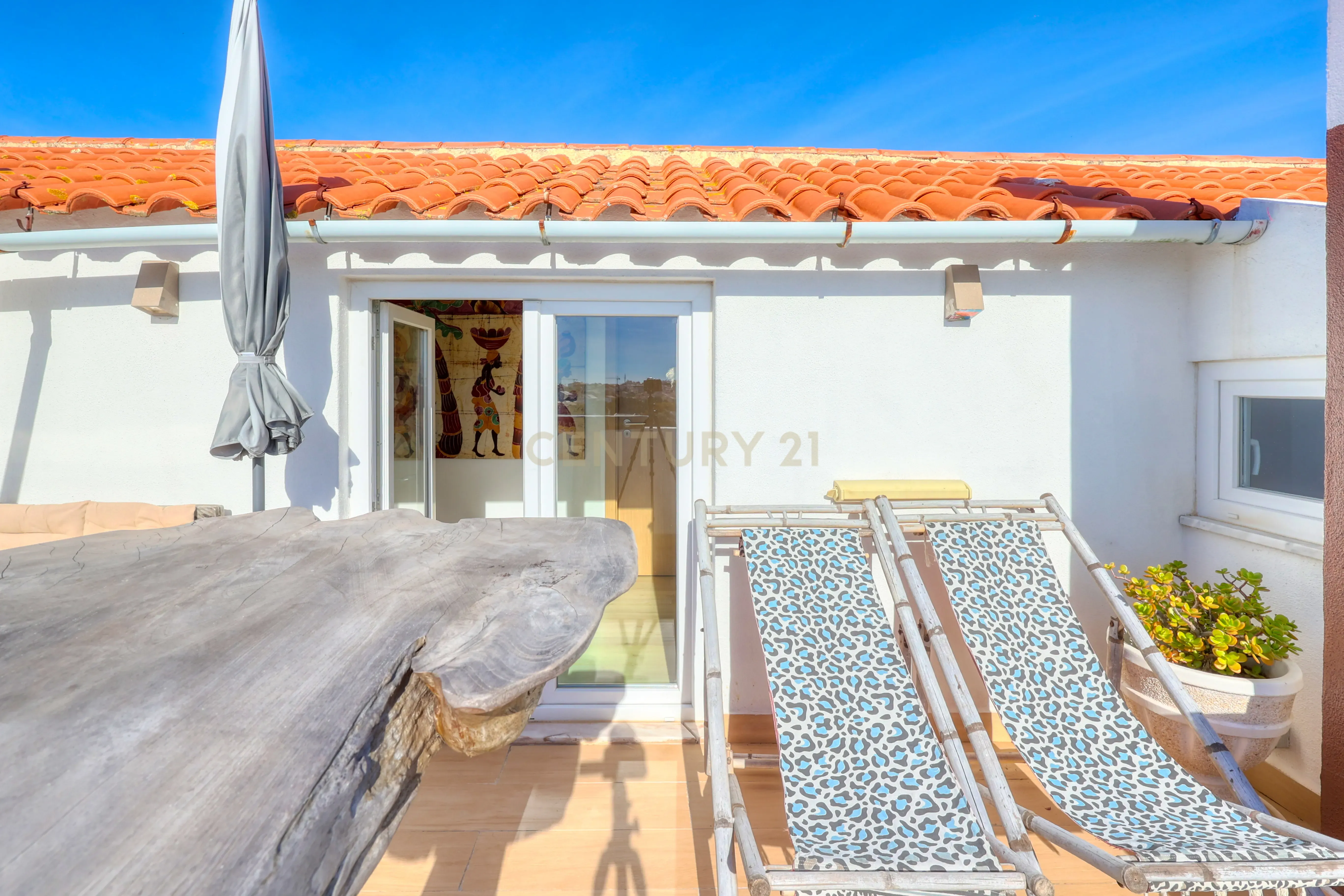Deslumbrante Apartamento T4 Duplex com Vista Golfe para Venda no Estoril - Image 33