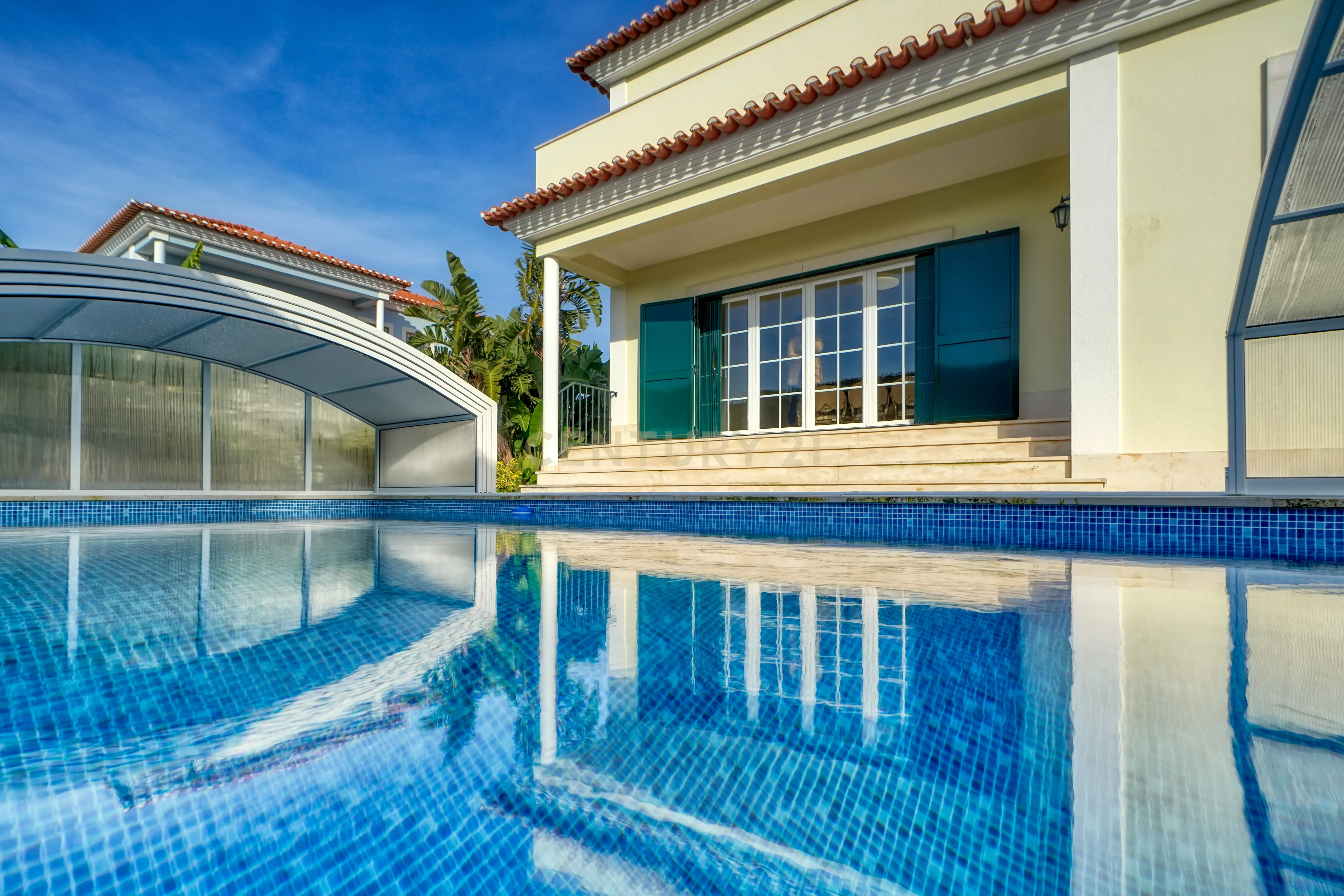 Moradia isolada na Areia , com 627 m2 de área total, piscina e jardim. - Image 25