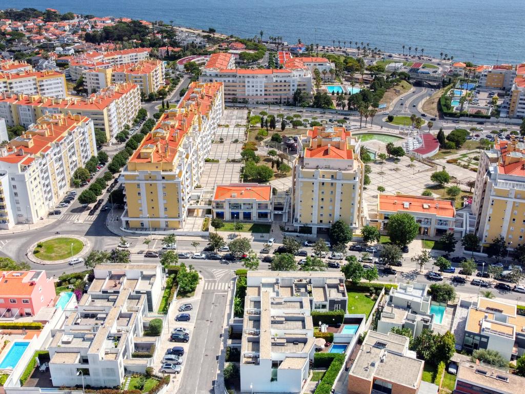 Arrendamento de moradia de charme nos Jardins da Parede com garagem, piscina e terraço - Image 43