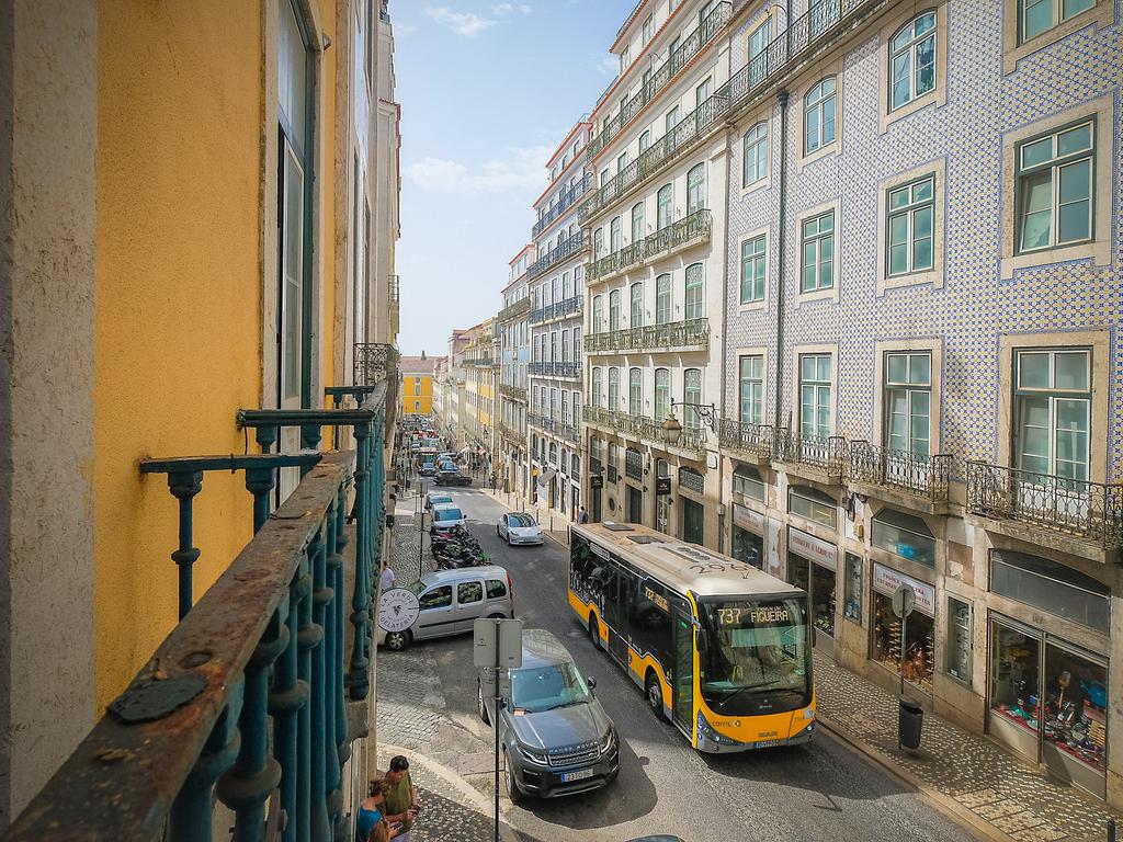 Escritório com 4 Divisões em prédio pombalino na Rua da Madalena N.90, em plena Baixa de Lisboa. Para Arrendamento. - Image 28