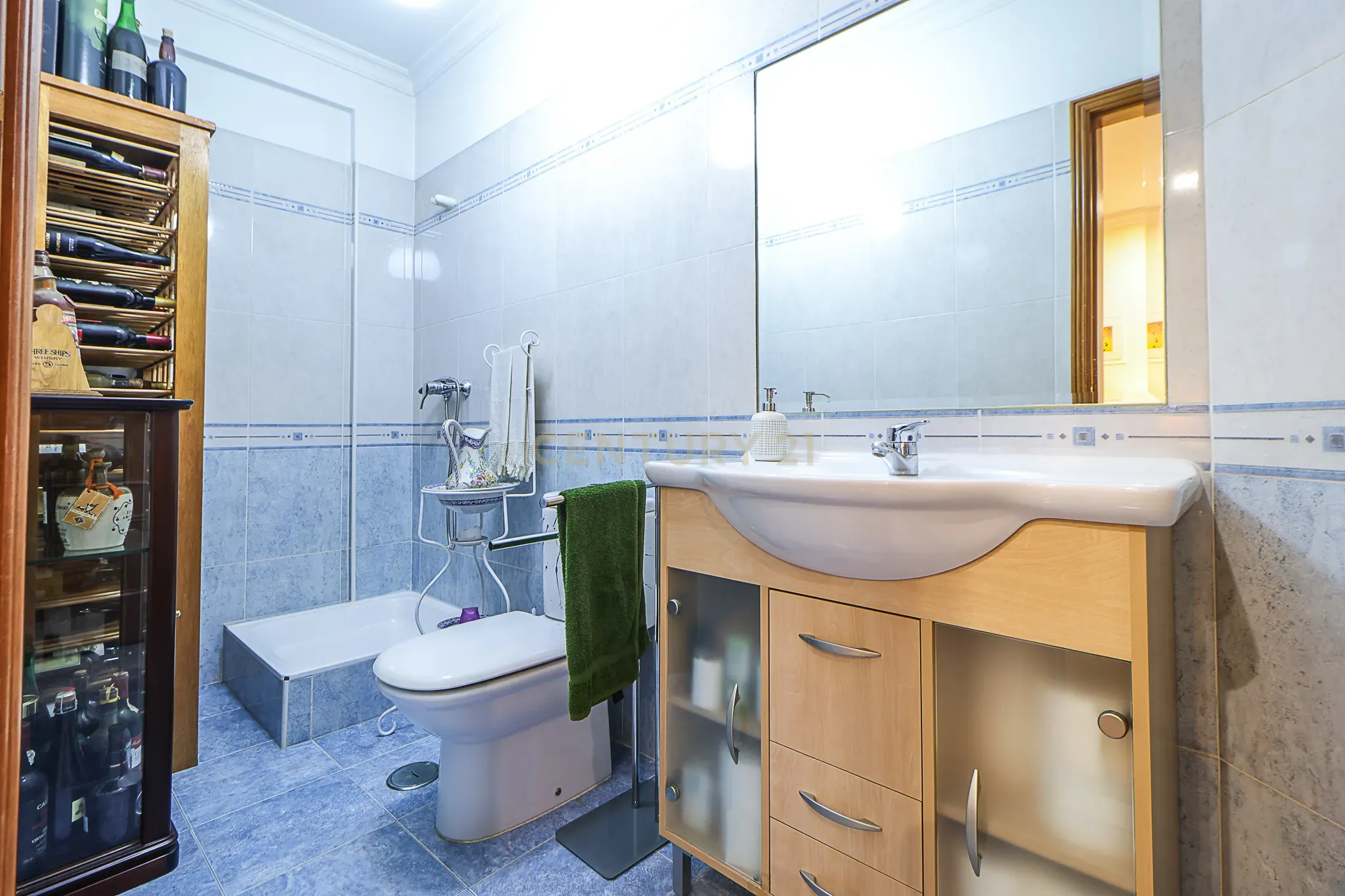 Apartamento T3 em Pinhal de Frades, Seixal, com garagem e arrecadação. - Image 17