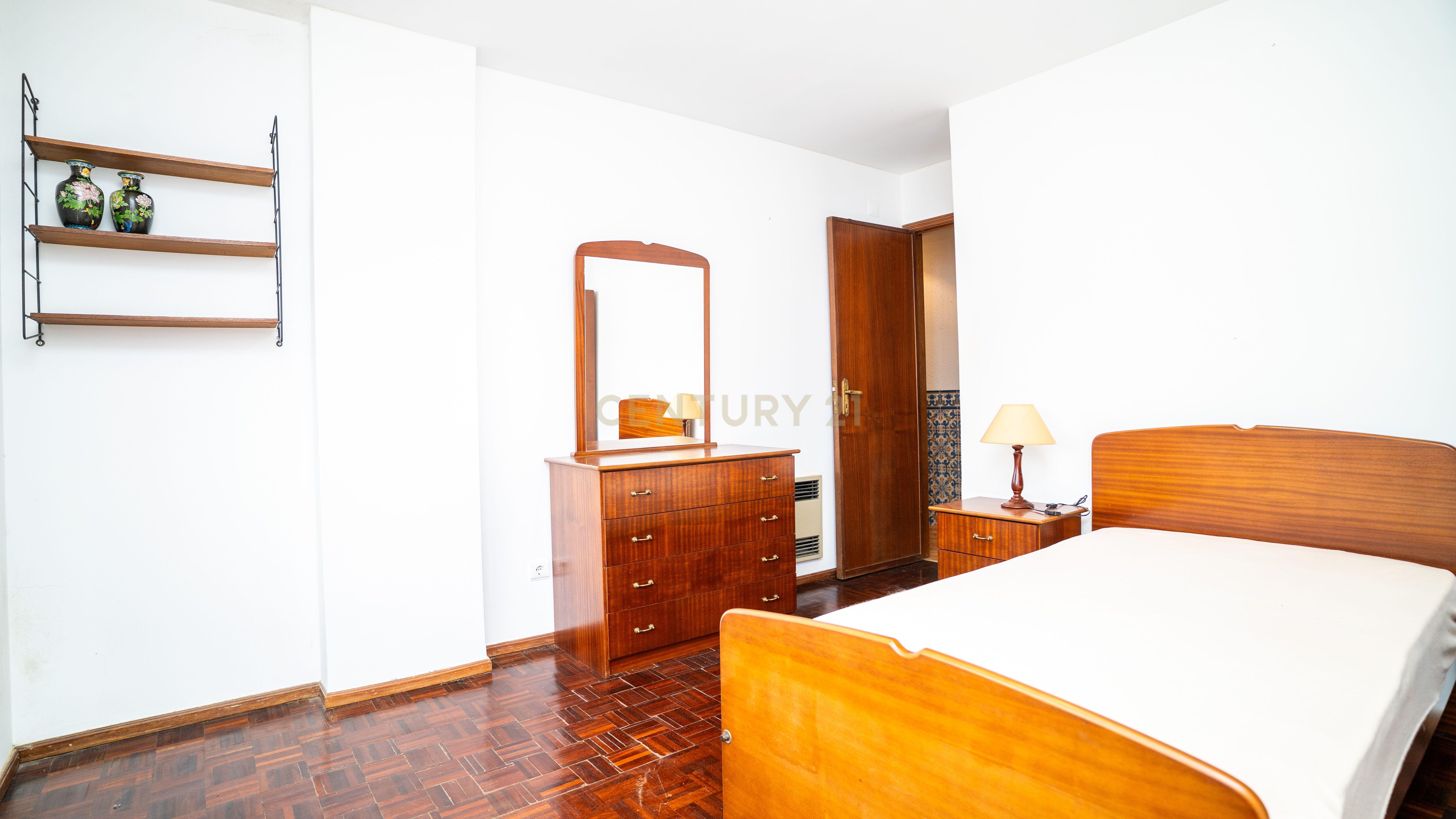 Fotografia 5 de Apartamento T2 para Venda no Centro de Odivelas