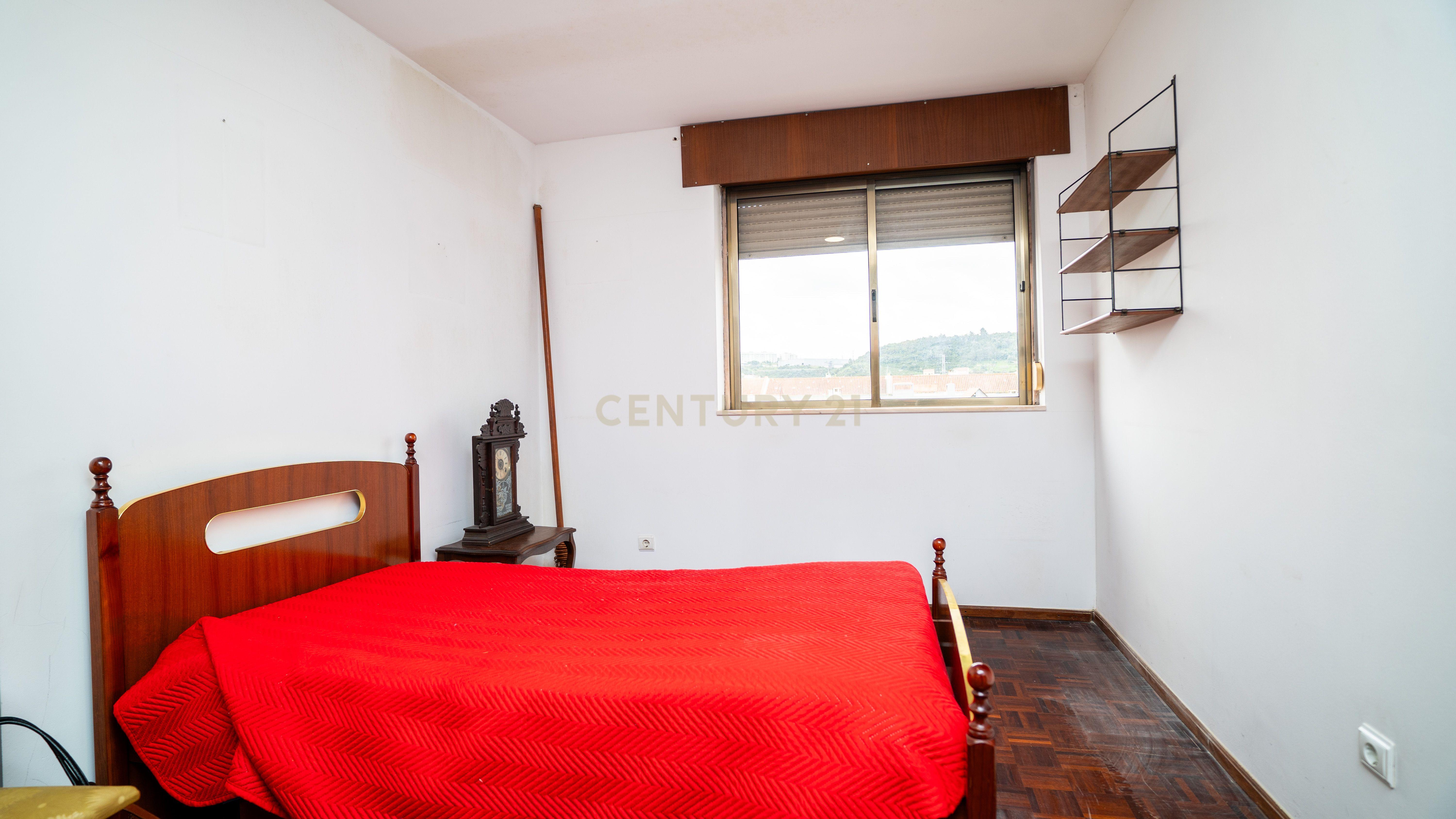 Fotografia 9 de Apartamento T2 para Venda no Centro de Odivelas