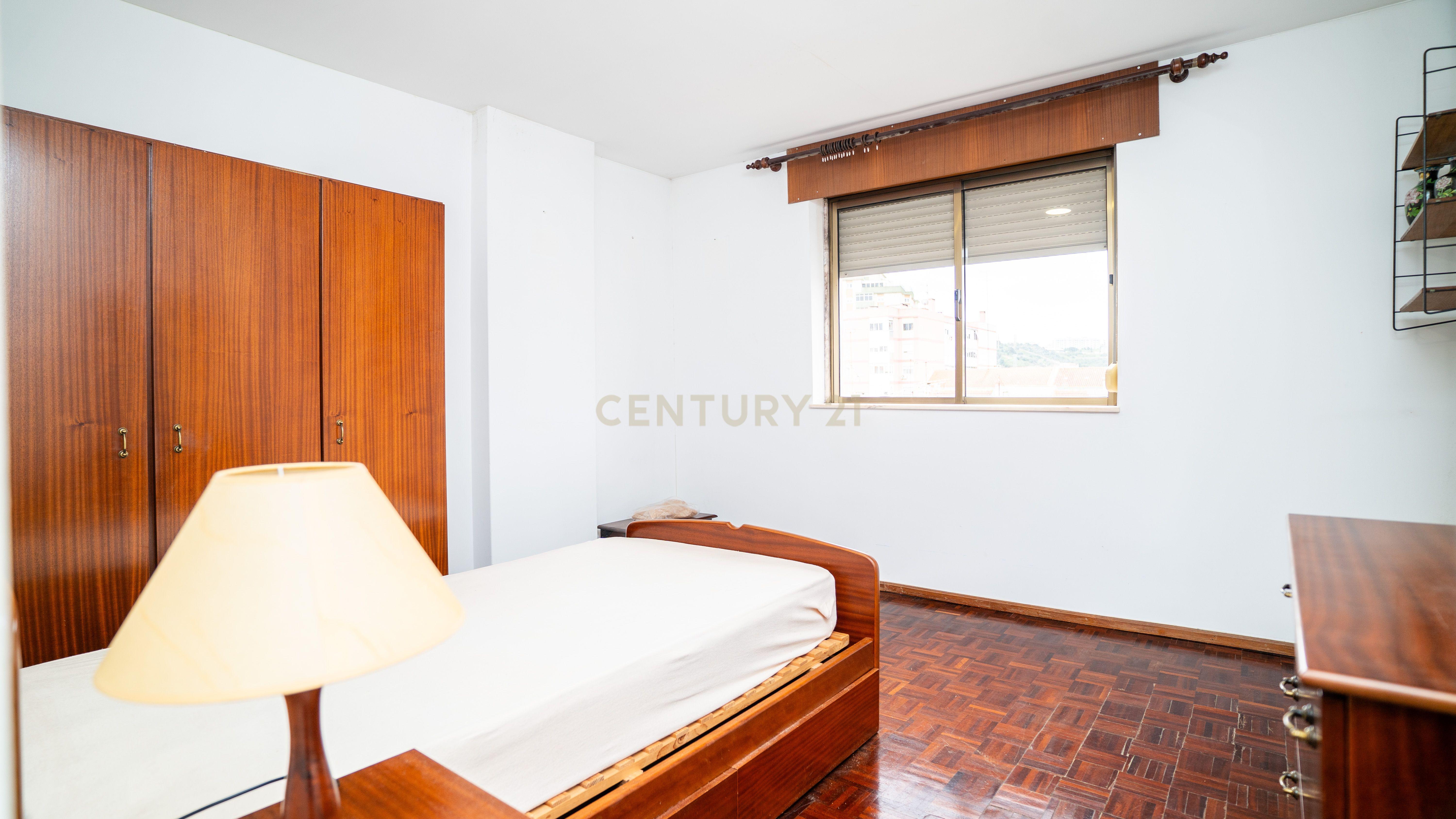 Fotografia 6 de Apartamento T2 para Venda no Centro de Odivelas