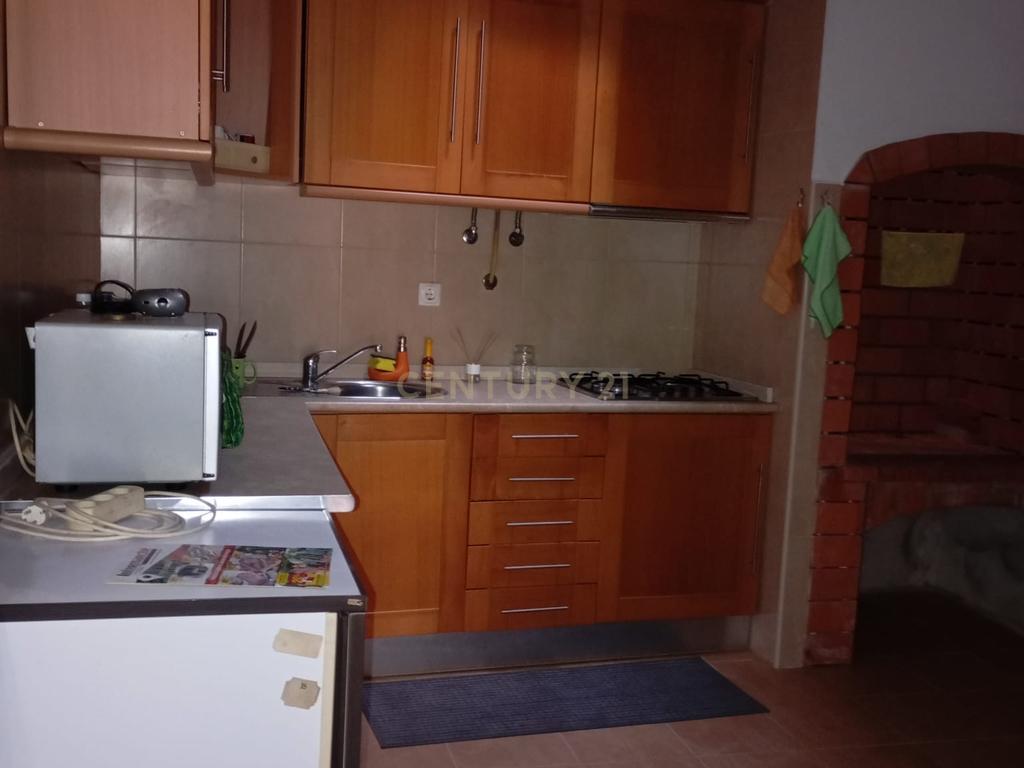 Moradia com 5 divisões e Adega à Venda na aldeia de Serra de São Julião, Torres Vedras - Image 7