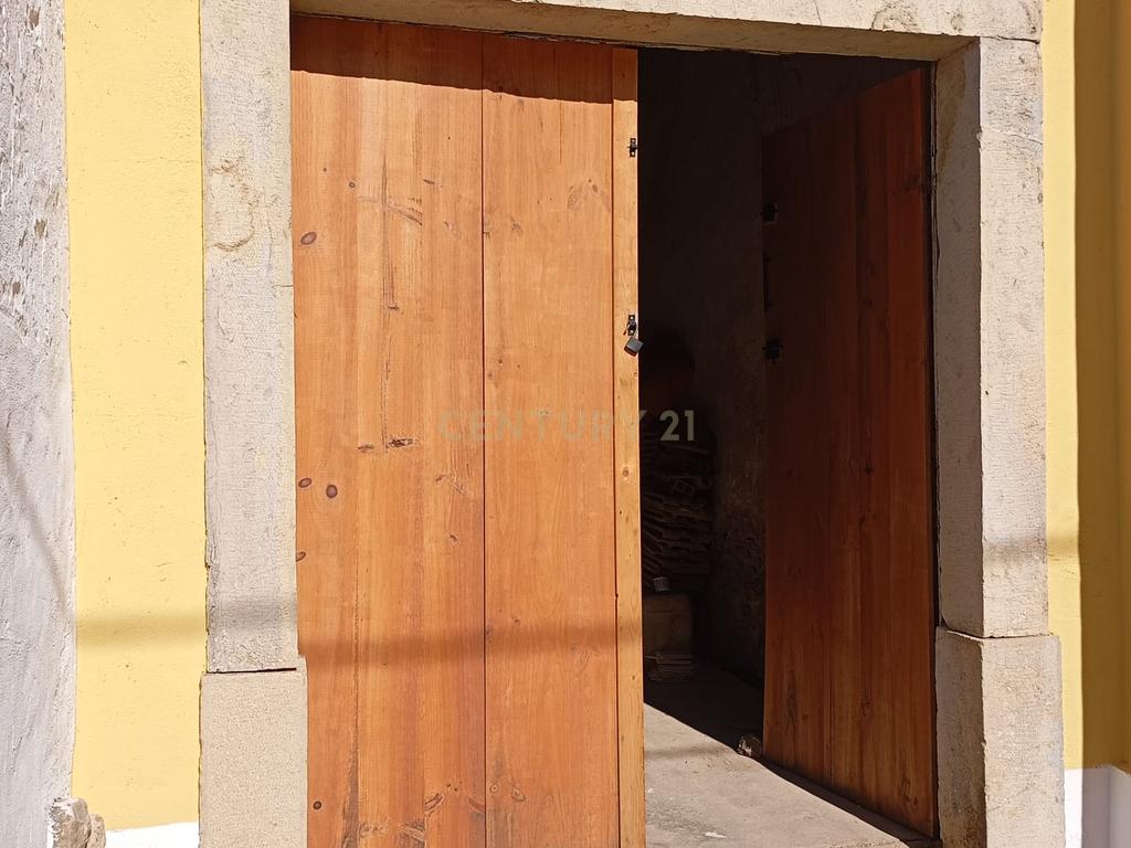 Moradia com 5 divisões e Adega à Venda na aldeia de Serra de São Julião, Torres Vedras - Image 13
