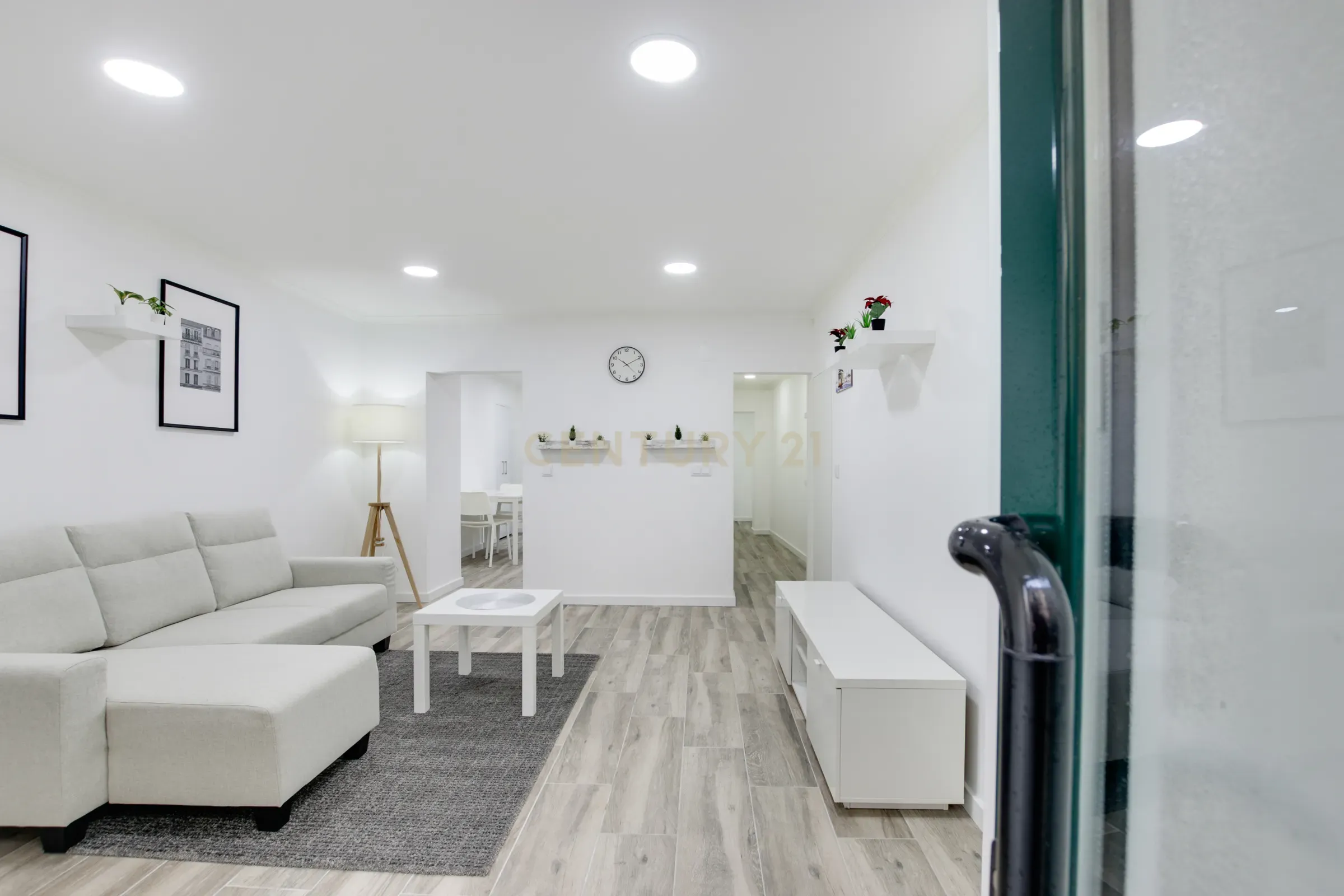 Apartamento T1 Remodelado - Lapa - Image 1