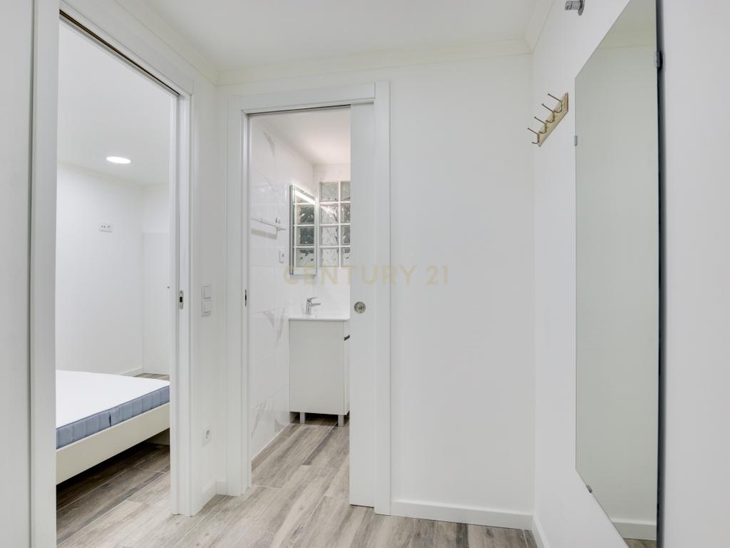 Apartamento T1 Remodelado - Lapa - Image 9