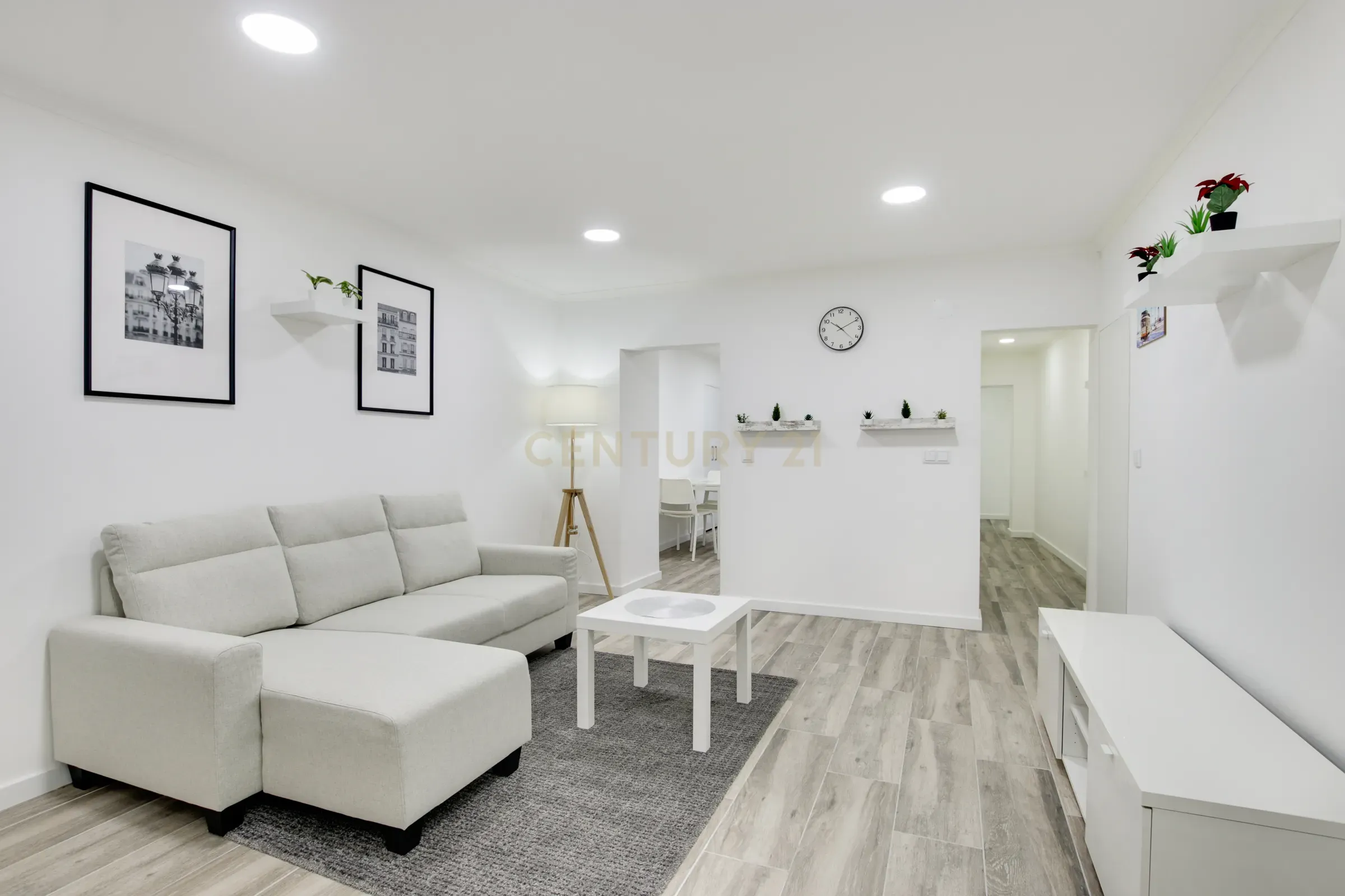 Apartamento T1 Remodelado - Lapa - Image 2