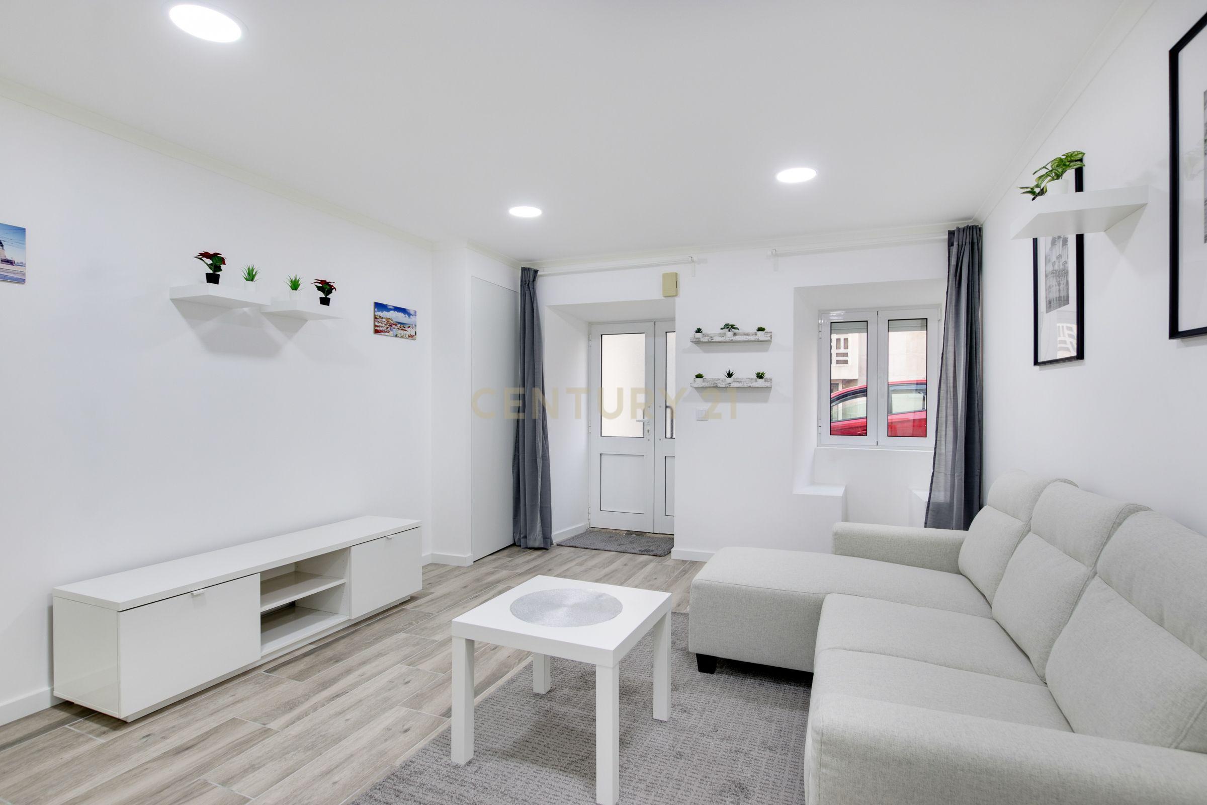 Apartamento T1 Remodelado - Lapa - Image 5