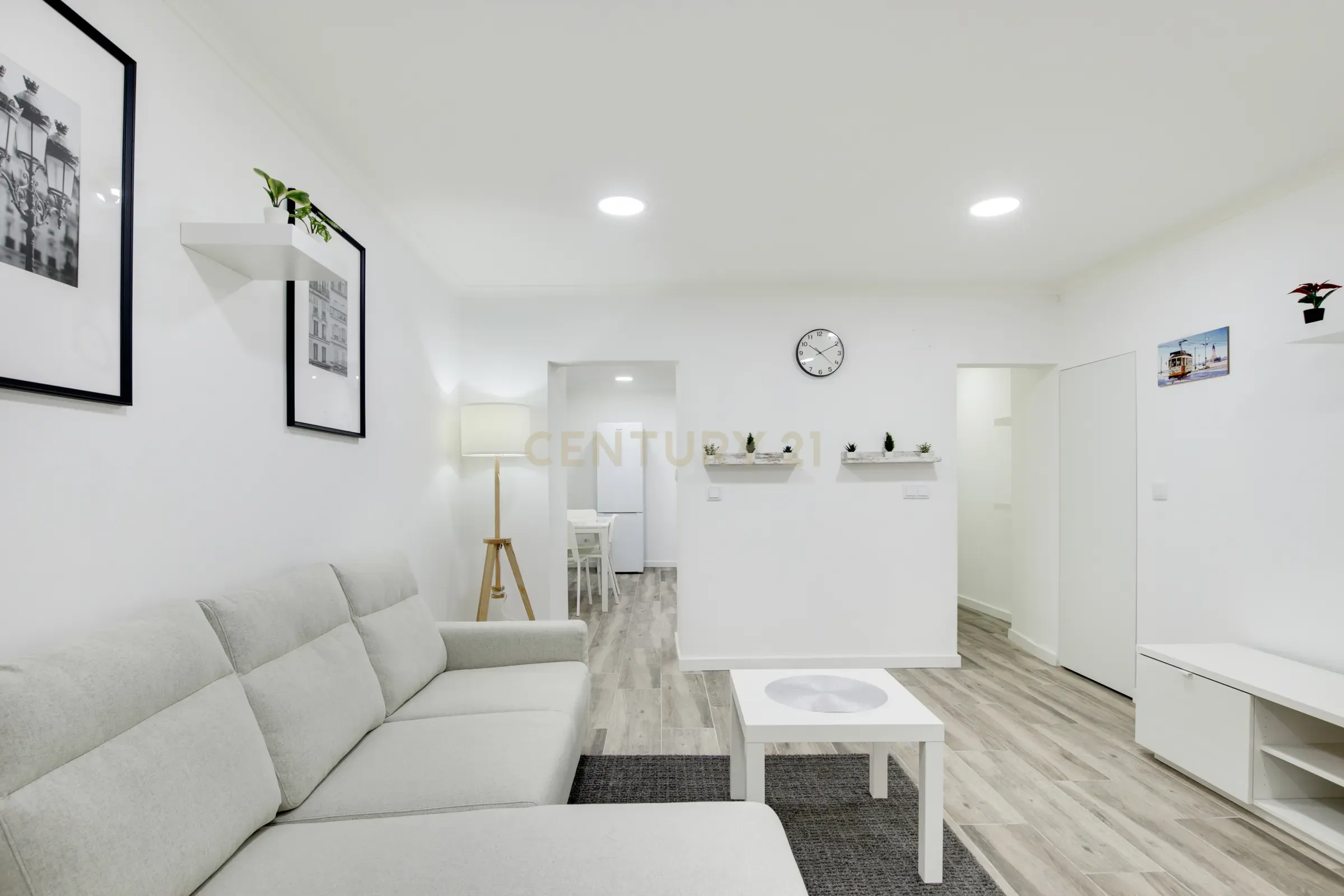 Apartamento T1 Remodelado - Lapa - Image 3