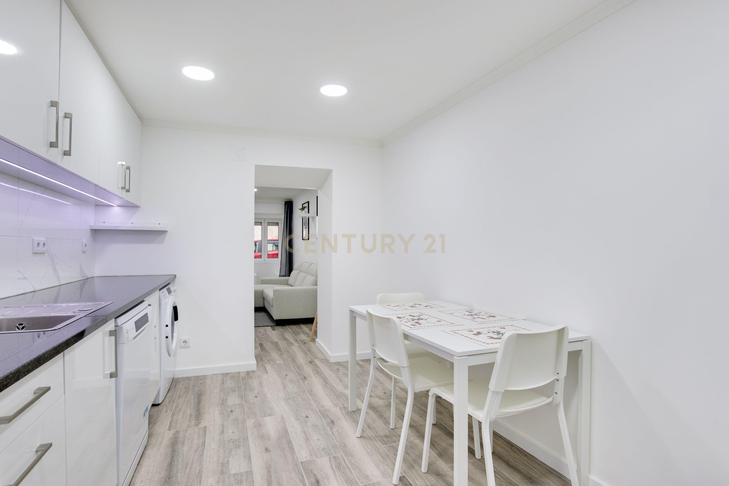 Apartamento T1 Remodelado - Lapa - Image 8