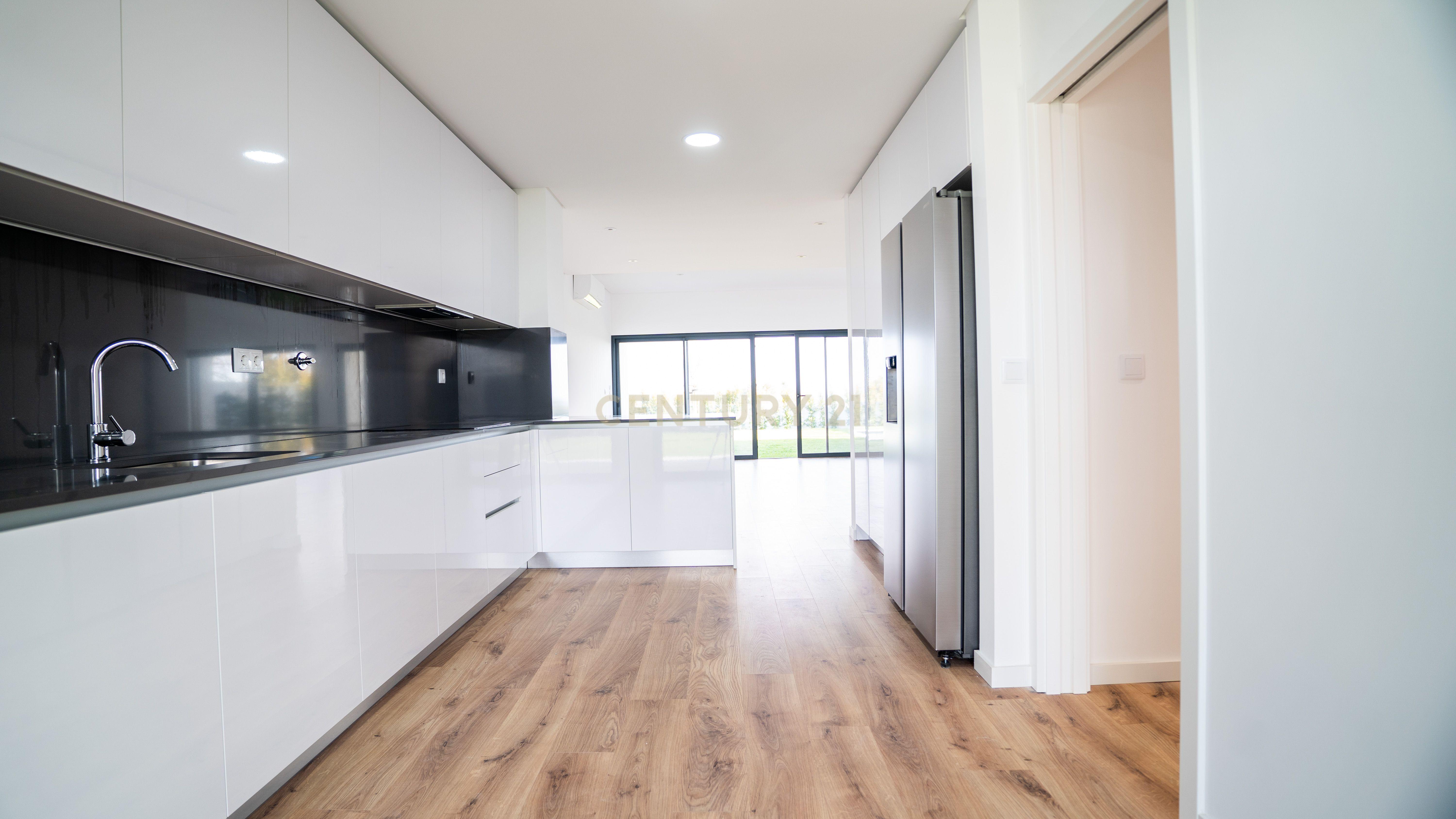 Moradia T4 – Empreendimento Sky City -  Serra de Carnaxide - Image 81