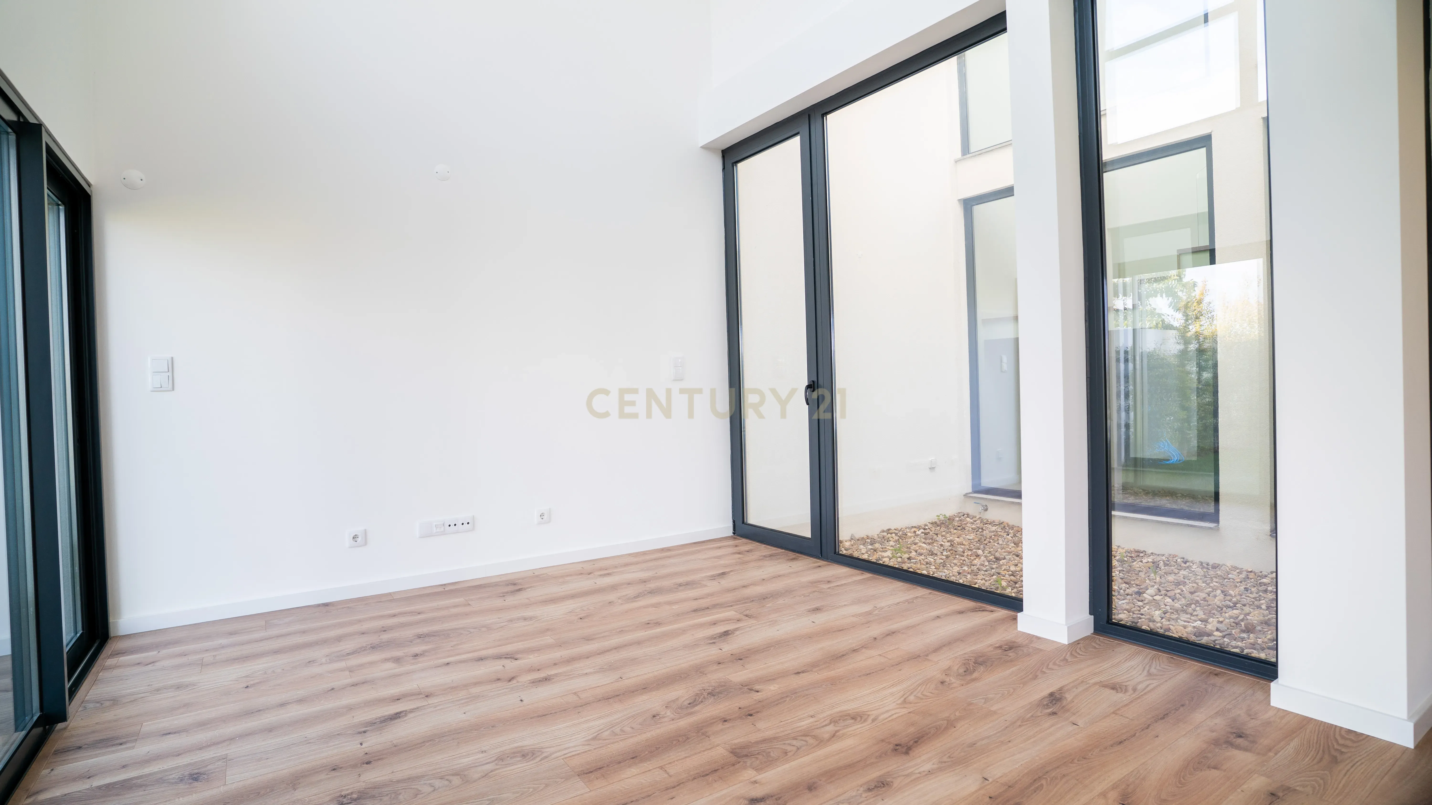 Moradia T4 – Empreendimento Sky City -  Serra de Carnaxide - Image 35