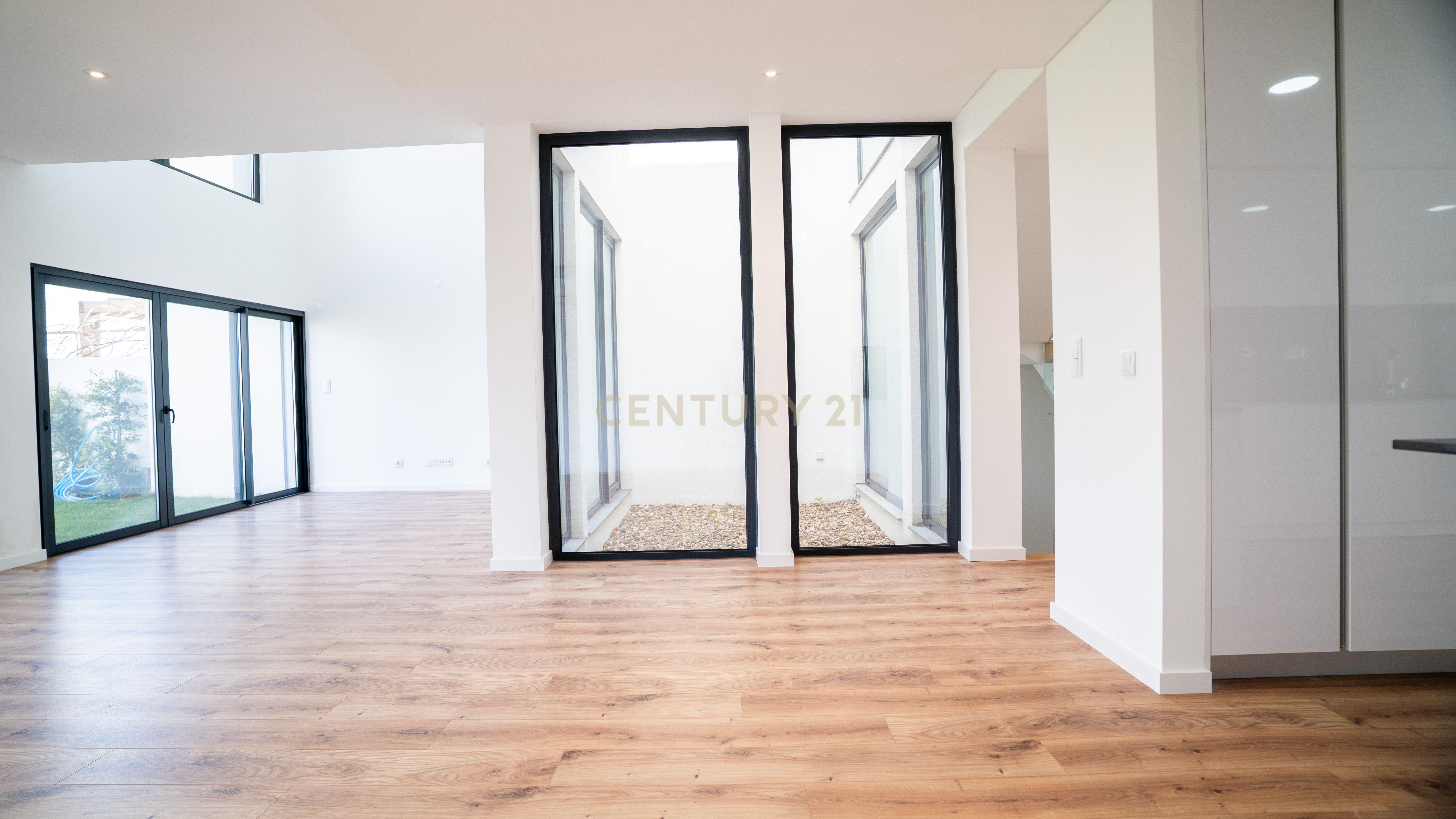 Moradia T4 – Empreendimento Sky City -  Serra de Carnaxide - Image 36