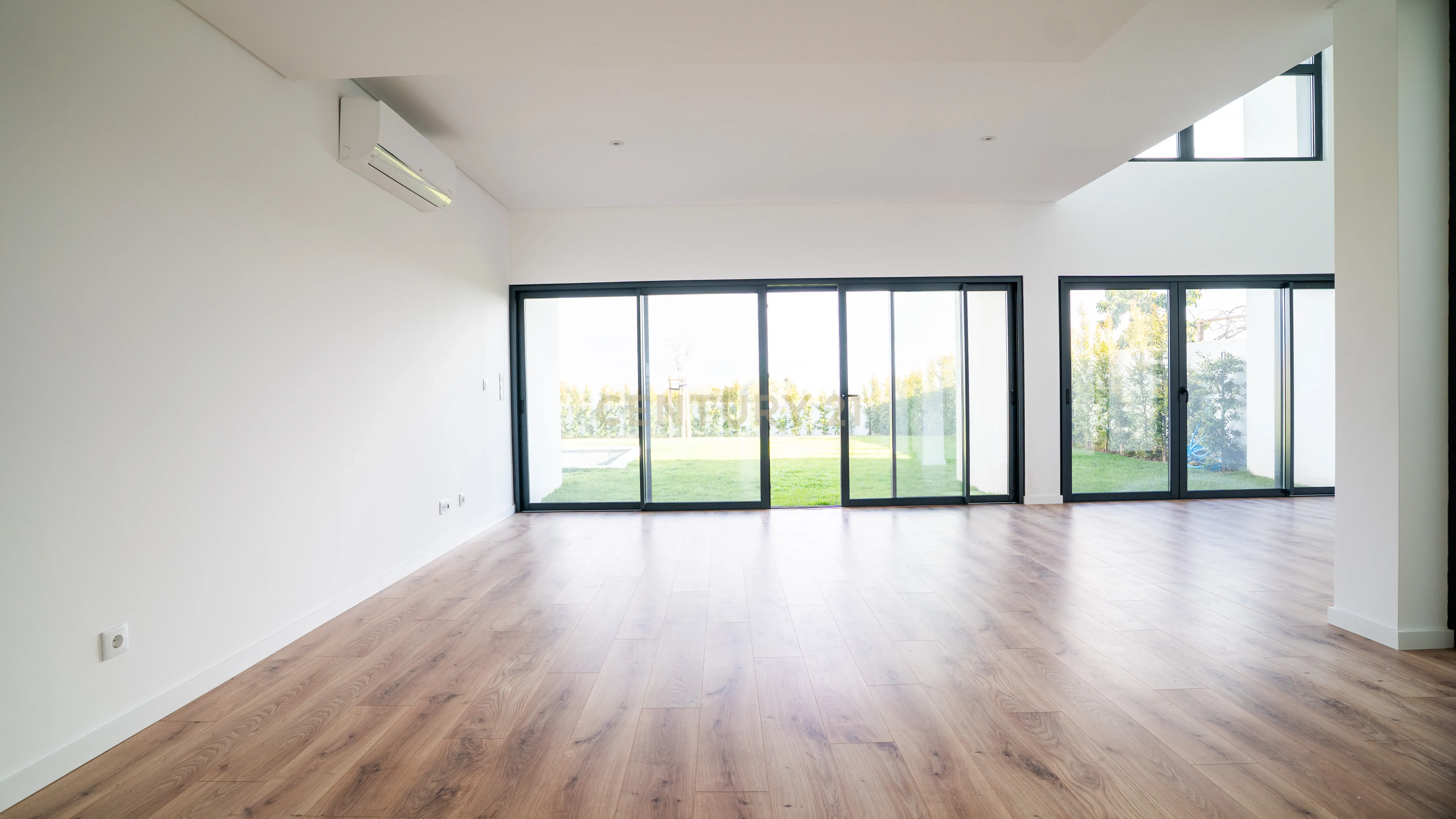 Moradia T4 – Empreendimento Sky City -  Serra de Carnaxide - Image 32