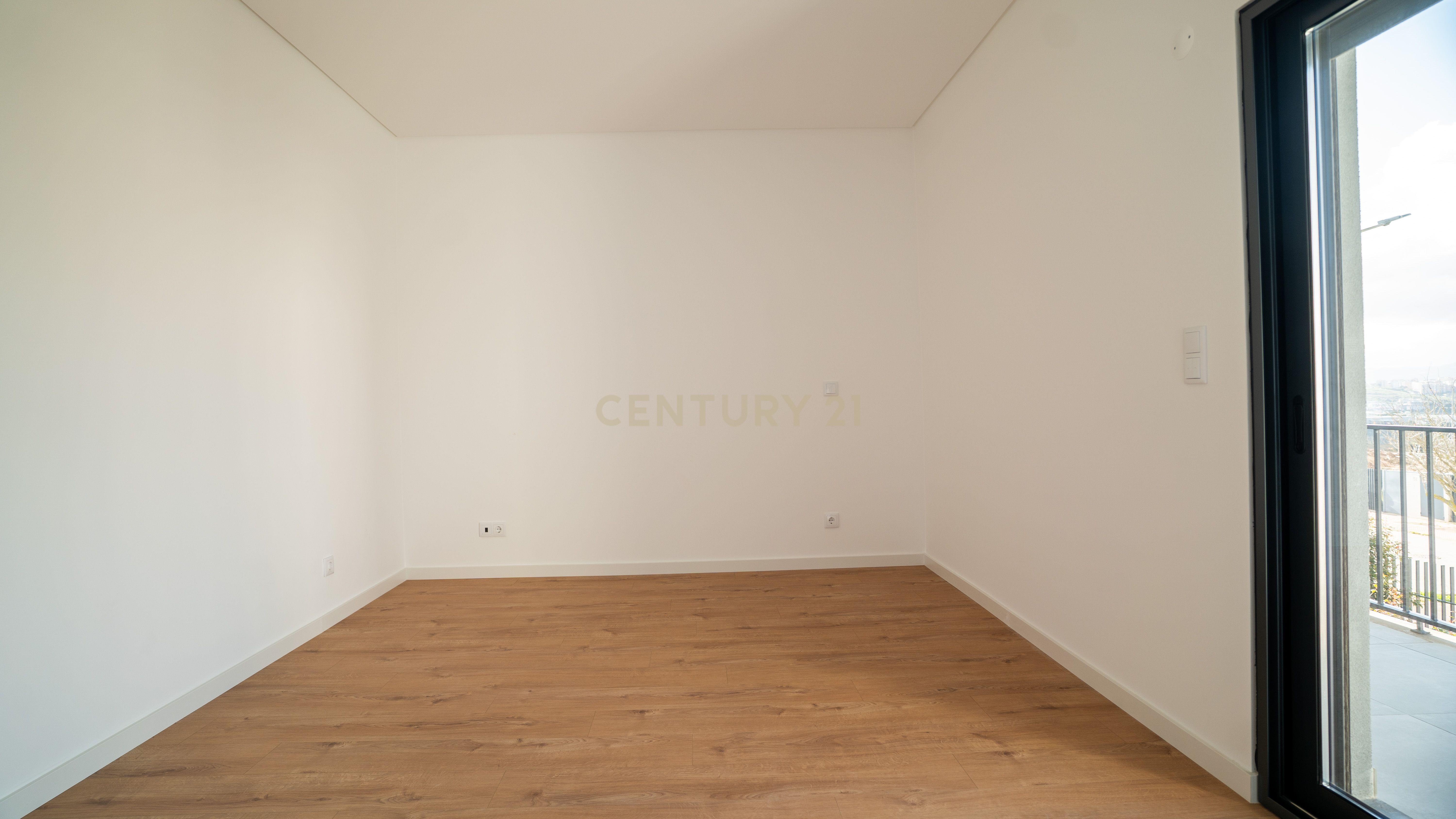 Moradia T4 – Empreendimento Sky City -  Serra de Carnaxide - Image 25