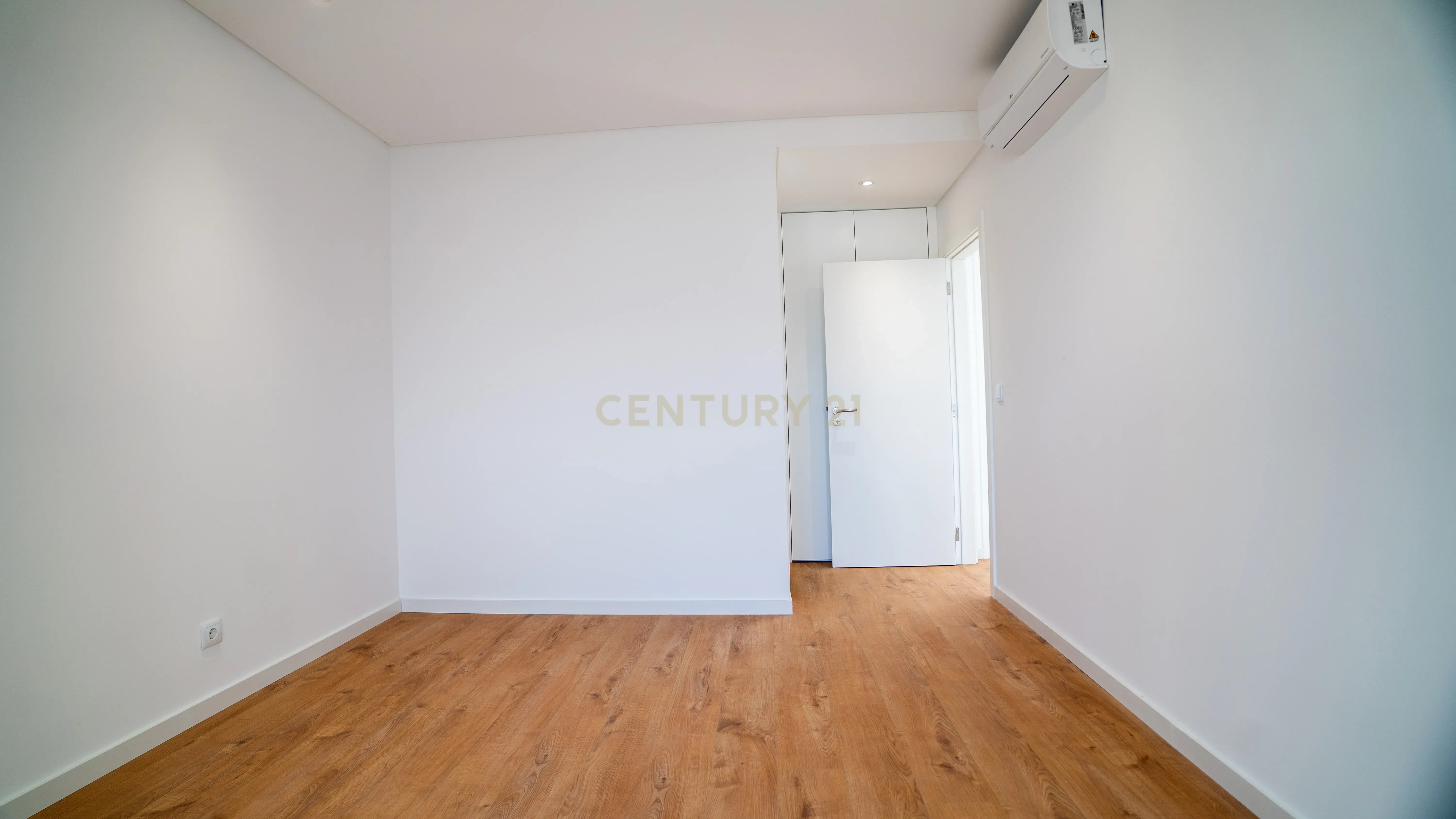 Moradia T4 – Empreendimento Sky City -  Serra de Carnaxide - Image 26