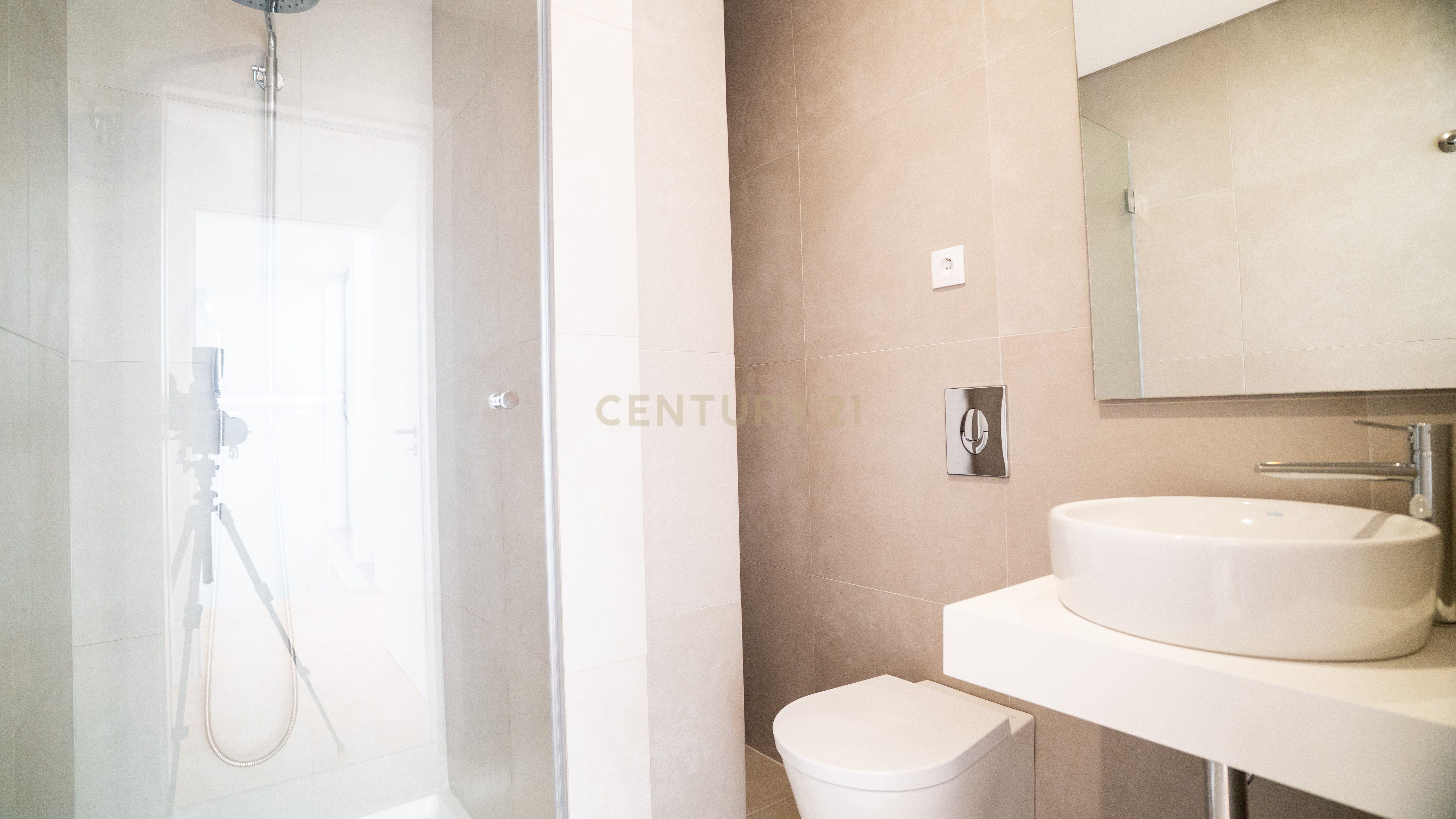 Moradia T4 – Empreendimento Sky City - Serra de Carnaxide - Image 20