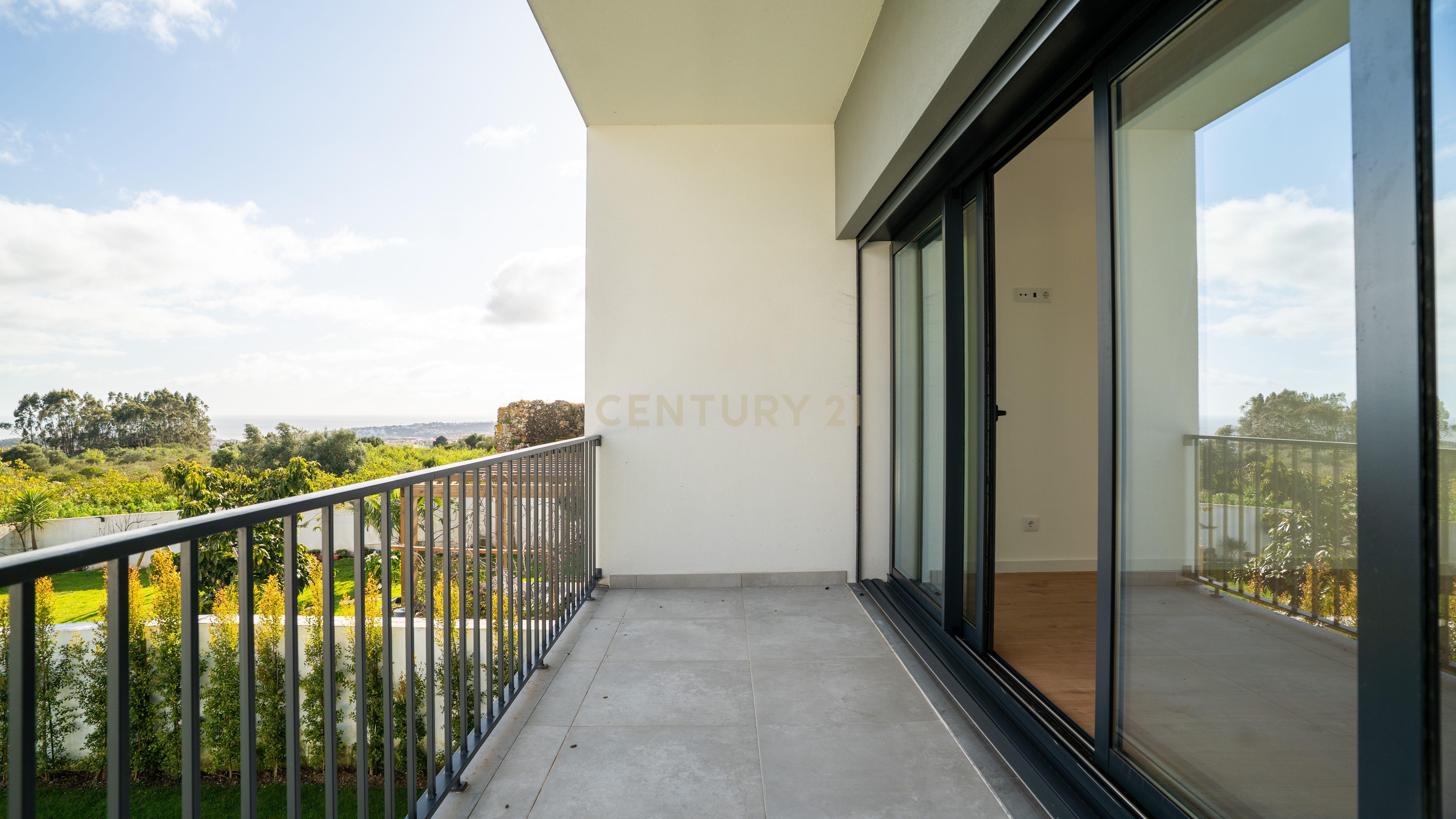 Moradia T4 – Empreendimento Sky City - Serra de Carnaxide - Image 2