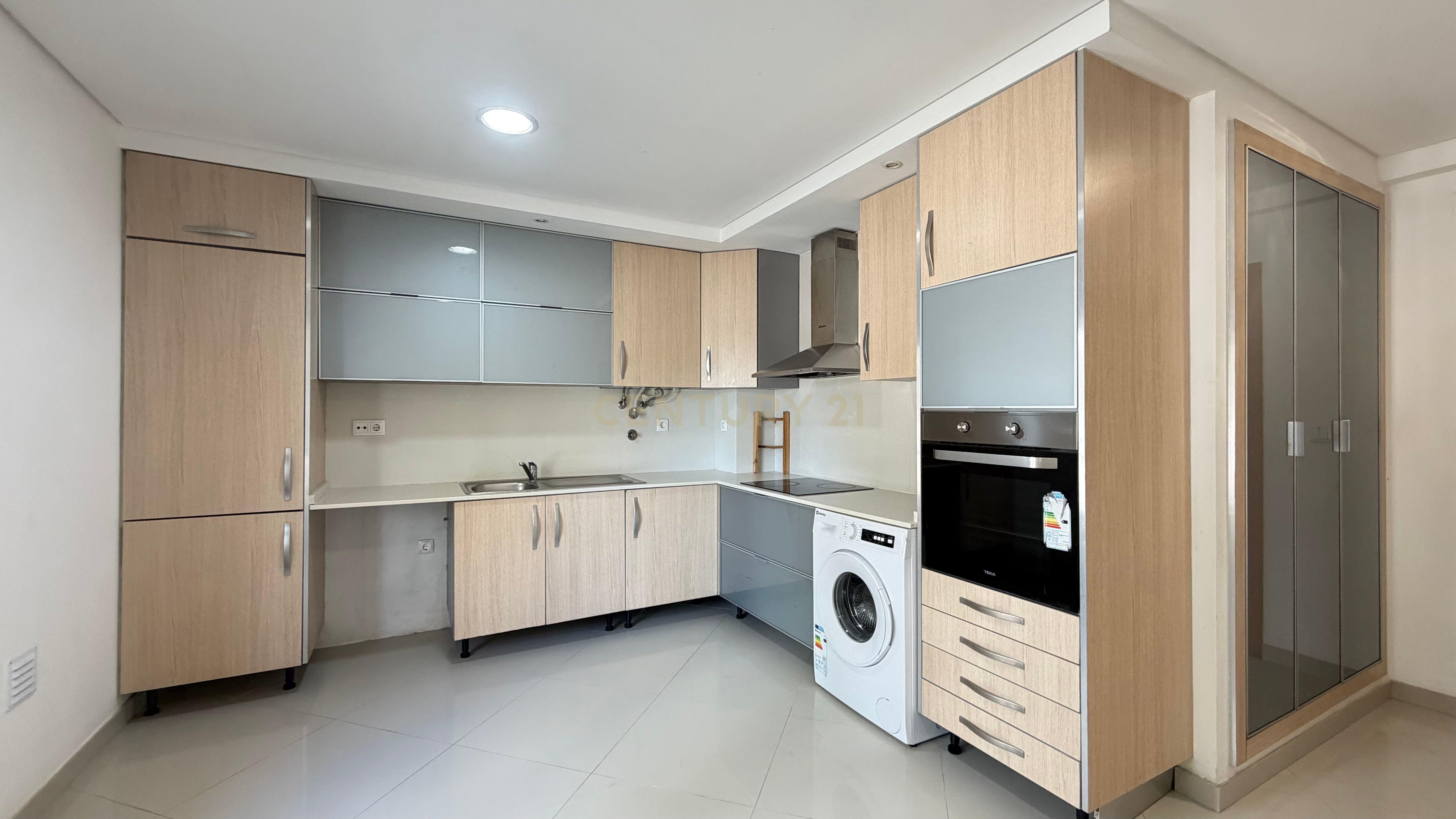 Fotografia 3 de Apartamento T4 com Arrecadação, na Cascalheira, Pinhal Novo