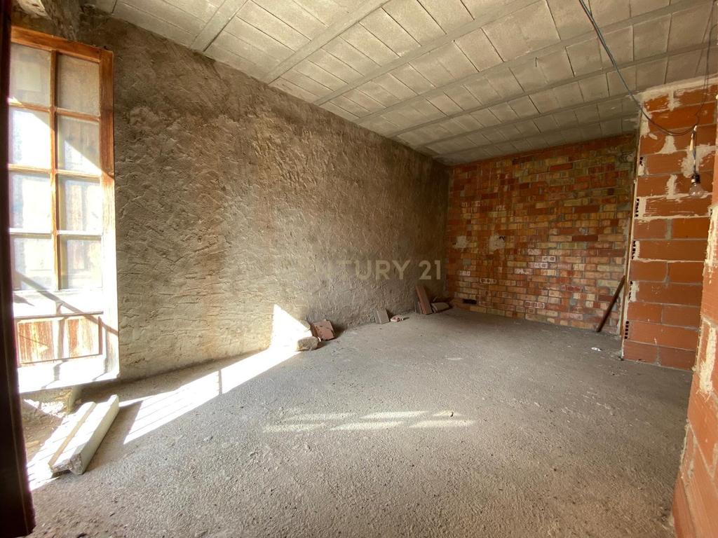  - Image 19