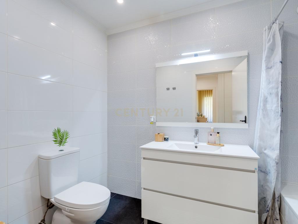 Apartamento T3 em Serzedo, V.N. Gaia - Image 7