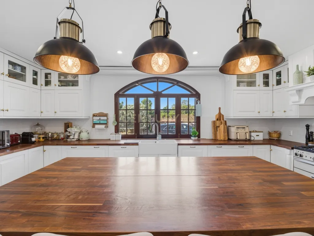 Quinta de Charme em Palmela – Renovada, Espaçosa e Pronta a Viver - Image 10