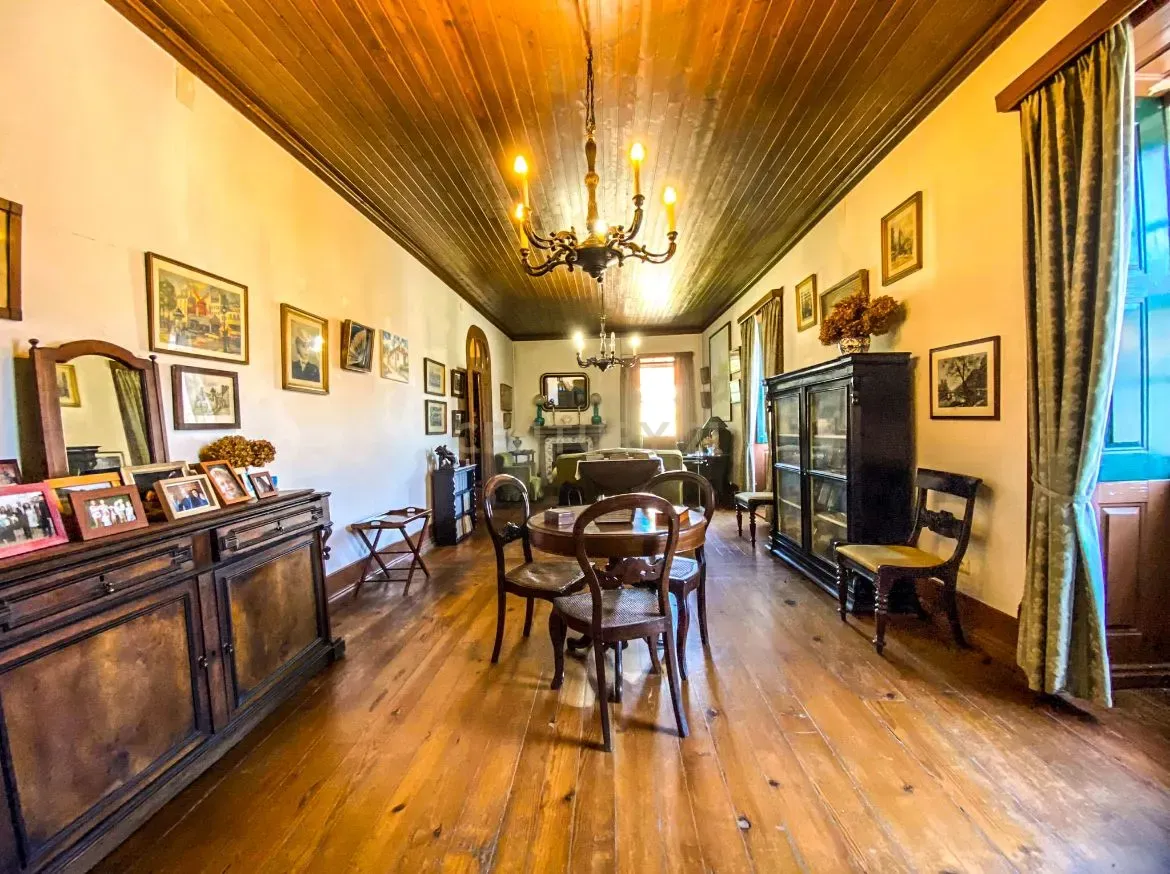Sumptuosa e ancestral moradia para habitação particular ou turismo de habitação, com onze quartos, no centro de Oliveira do Conde, Carregal do Sal - Image 102