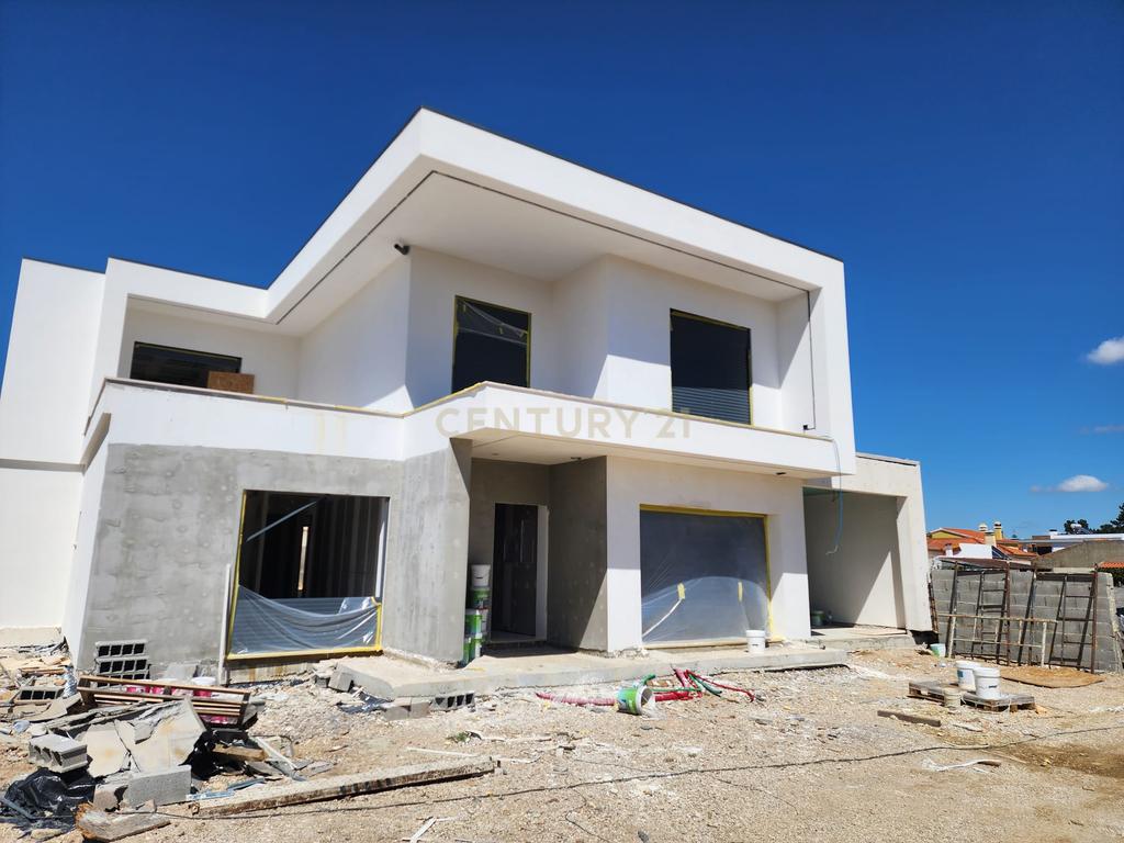 Descubra a sua nova casa em Azeitão! - Image 12