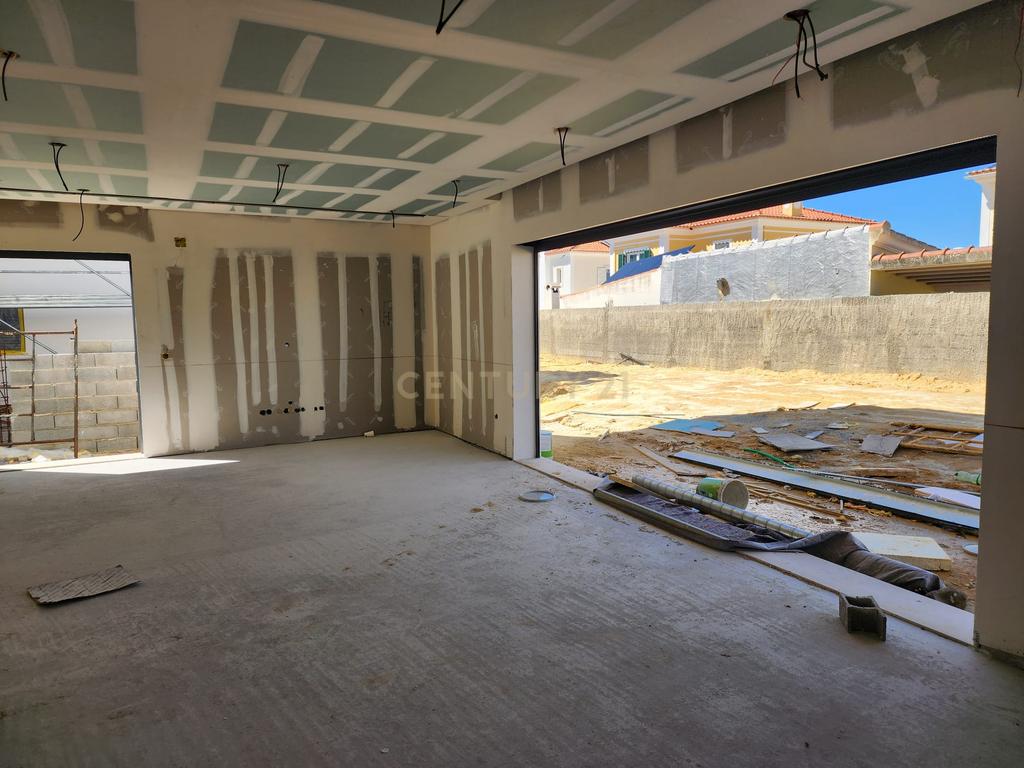 Descubra a sua nova casa em Azeitão! - Image 16