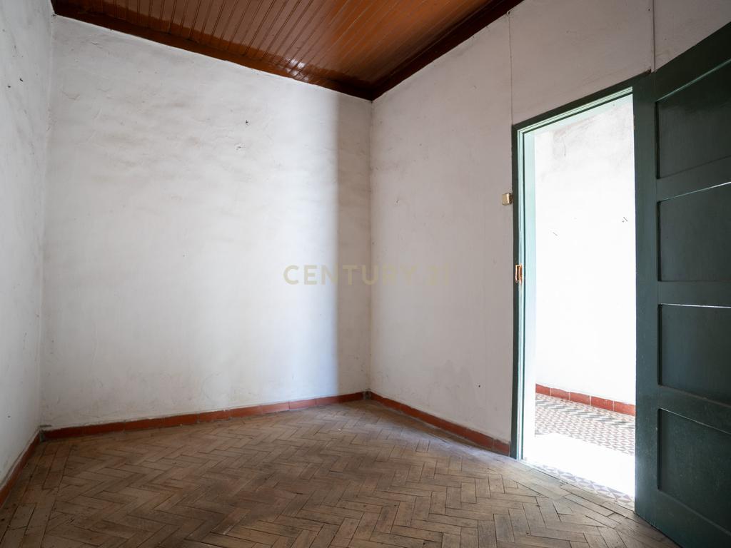 Casa para Recuperação em Cartaxo com Vista Panorâmica - Image 49