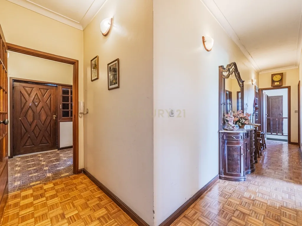 Descubra Esta Moradia T3 em Penafiel com Cave, Jardim e Acessos Excelentes - Image 26