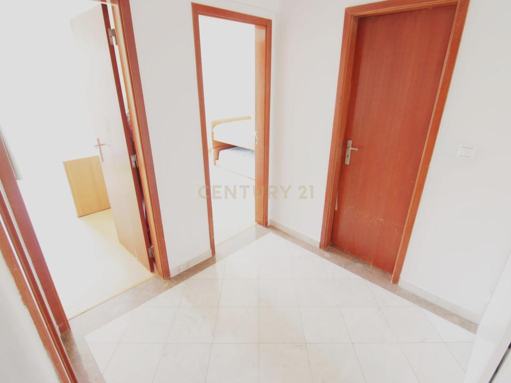 Apartamento T3 com Vista Serra em Alcabideche – Cascais - Image 8