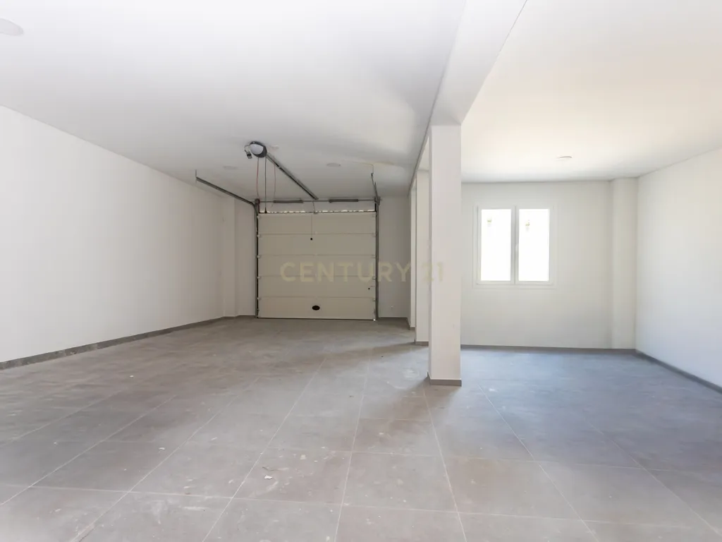 Carisma e boas áreas na sua Moradia Nova T4 Suites!!! no Pinhal do General - Image 43