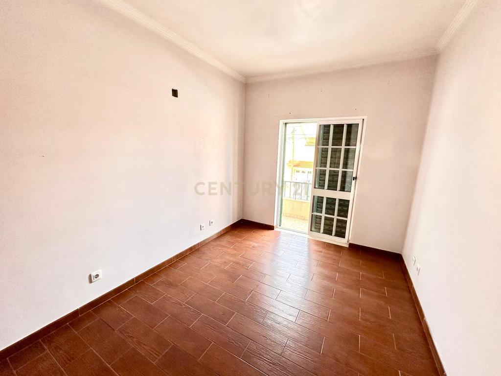  Moradia T3 - Quinta do Conde - Image 17