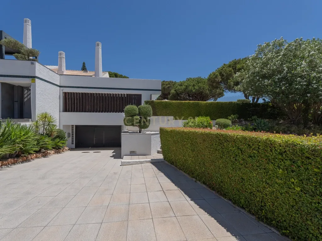 Moradia T6 Geminada - Ténis - Clube do Lago - Vilamoura - Image 32