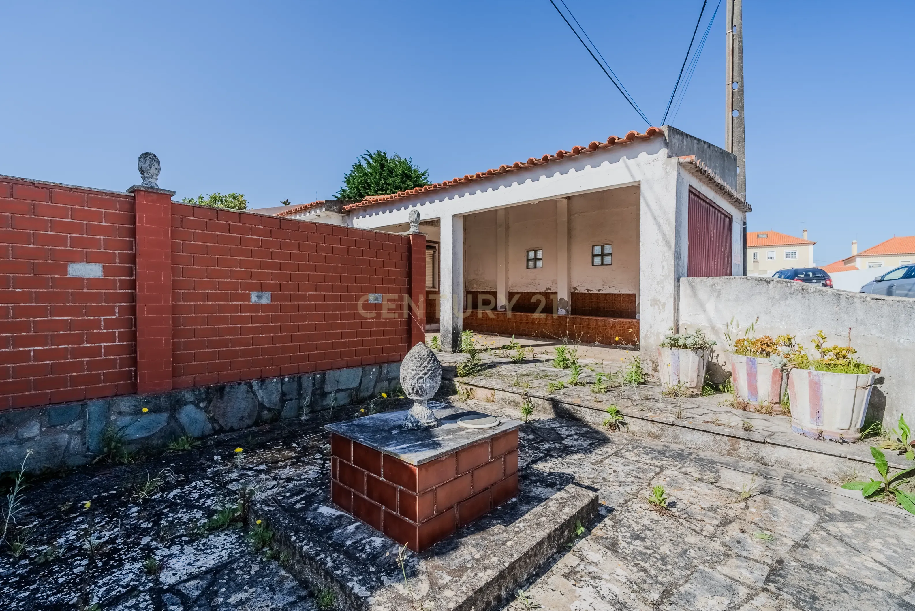 MORADIA TÉRREA T2+1, COM GARAGEM E LOGRADOURO, NA SILVEIRA, A 5 MINUTOS DA PRAIA AZUL - Image 42