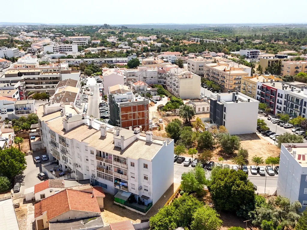 Apartamento T4 com 144m2 no Coração do Algarve - Almancil - Image 50