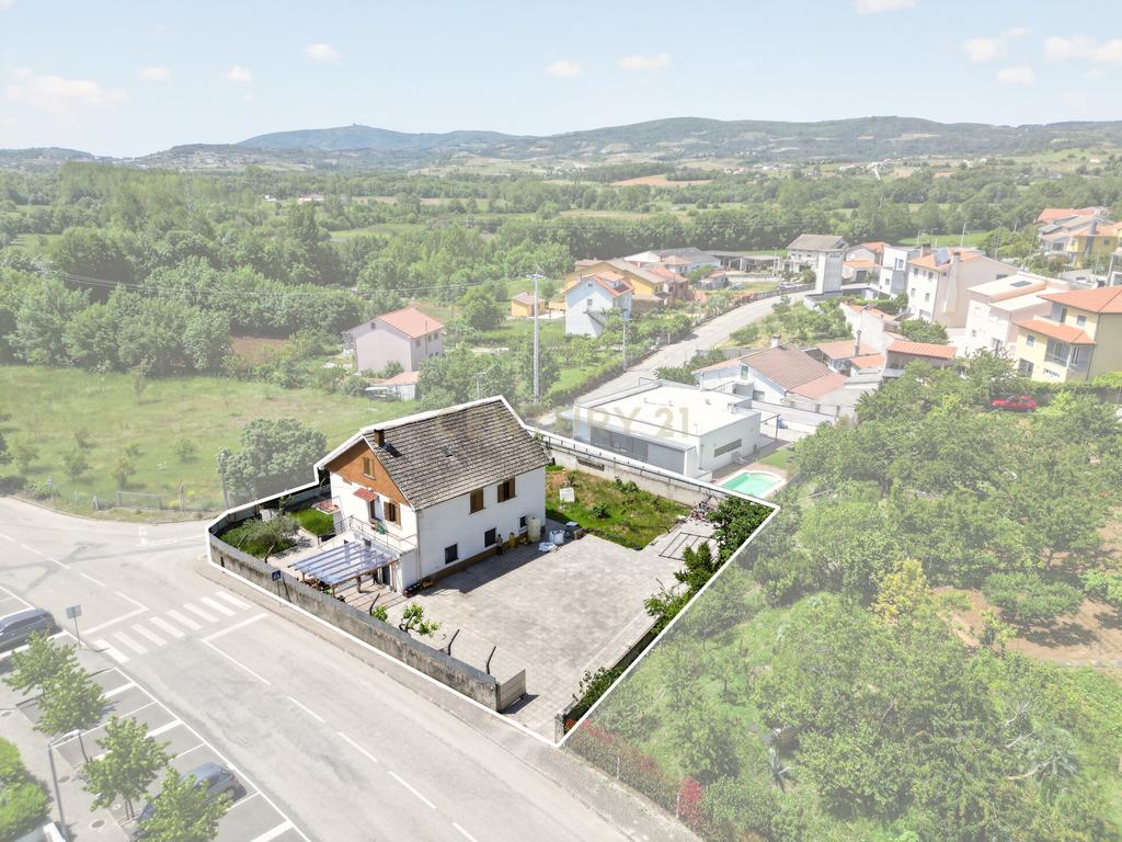Moradia multi-familiar isolada em Bragança - Image 15