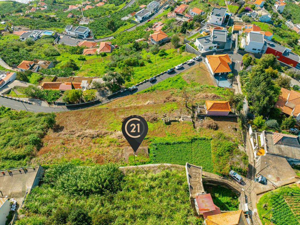 Terreno de Excelência | 3 Terrenos com Licença de Construção Emitida | Projeto para 5 Moradias de Prestígio | Vista Panorâmica para o Mar - Image 31