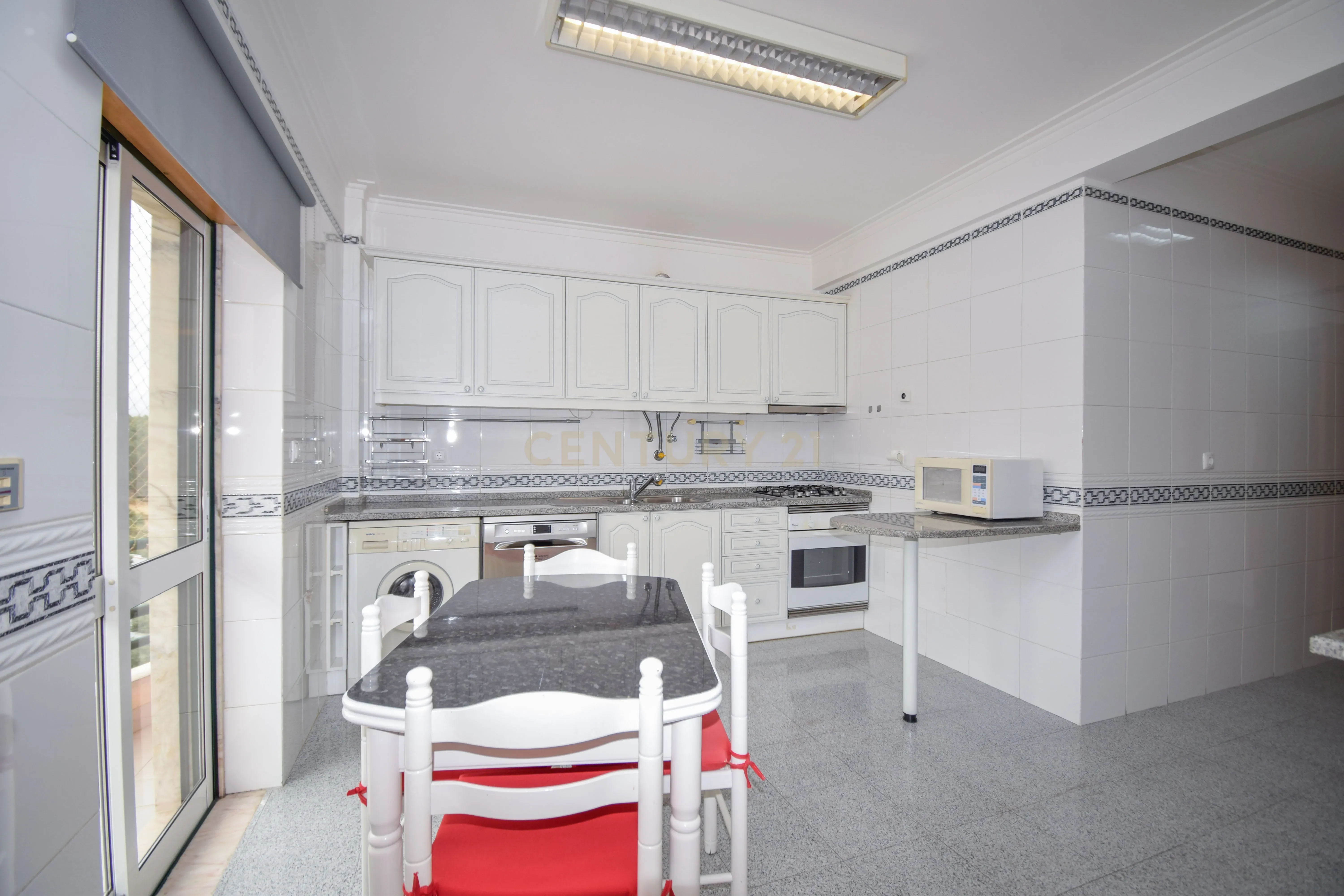 Fotografia 11 de Apartamento T3 em Loures com Garagem