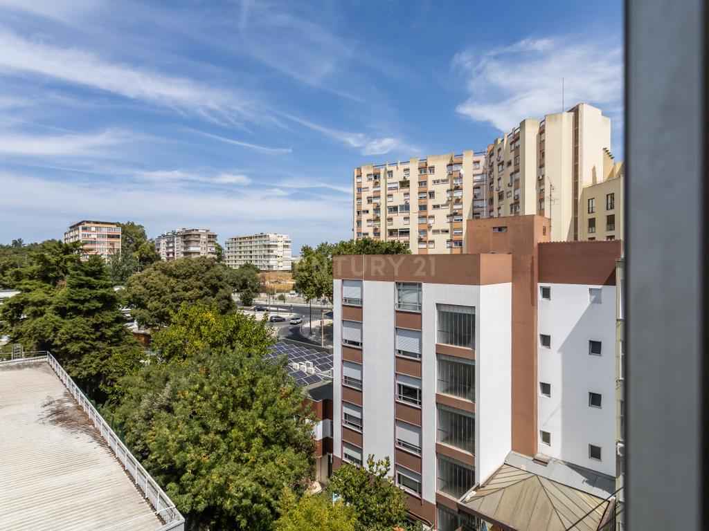 Apartamento T2 em Avenidas Novas, Lisboa  - Image 11