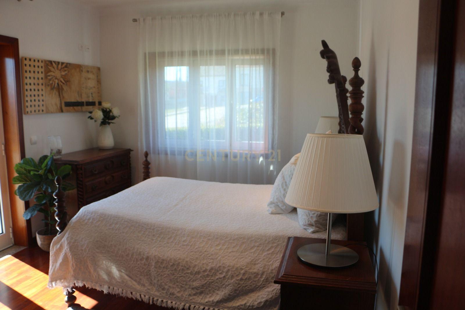Moradia T5 em Casais Novos, Penafiel- Onde os sonhos em família ganham vida - Image 11