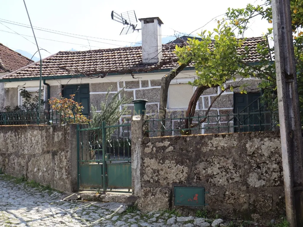 Casinha rústica para restauro em Ovelhinha, Gondar, no concelho de Amarante - Image 1