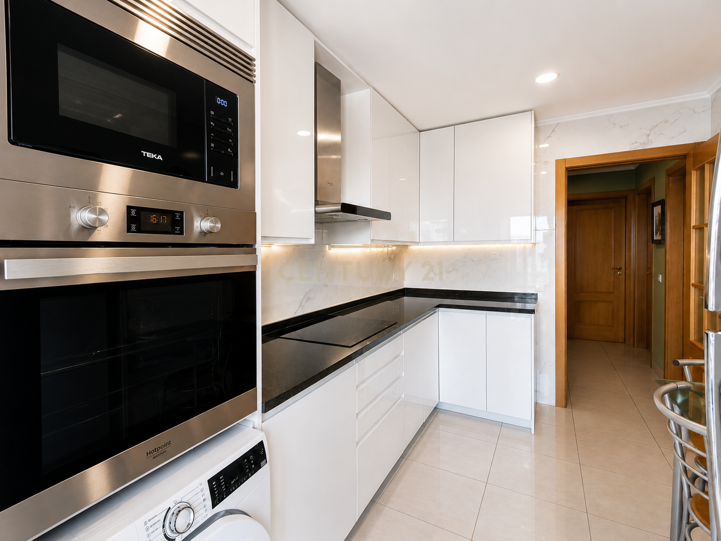 Fotografia 7 de Apartamento T1 Espaçoso a 5 Minutos a Pé da Praia | Quinta dos Arcos, Armação de Pêra
