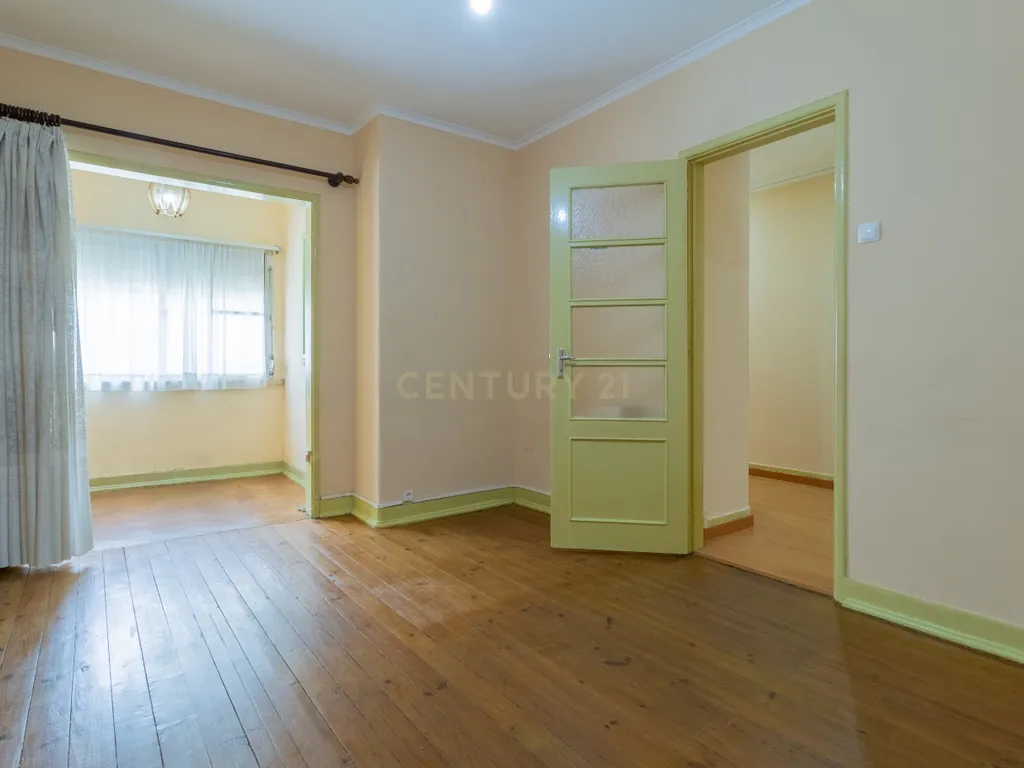 Apartamento T3 em Moscavide, Loures - Image 13