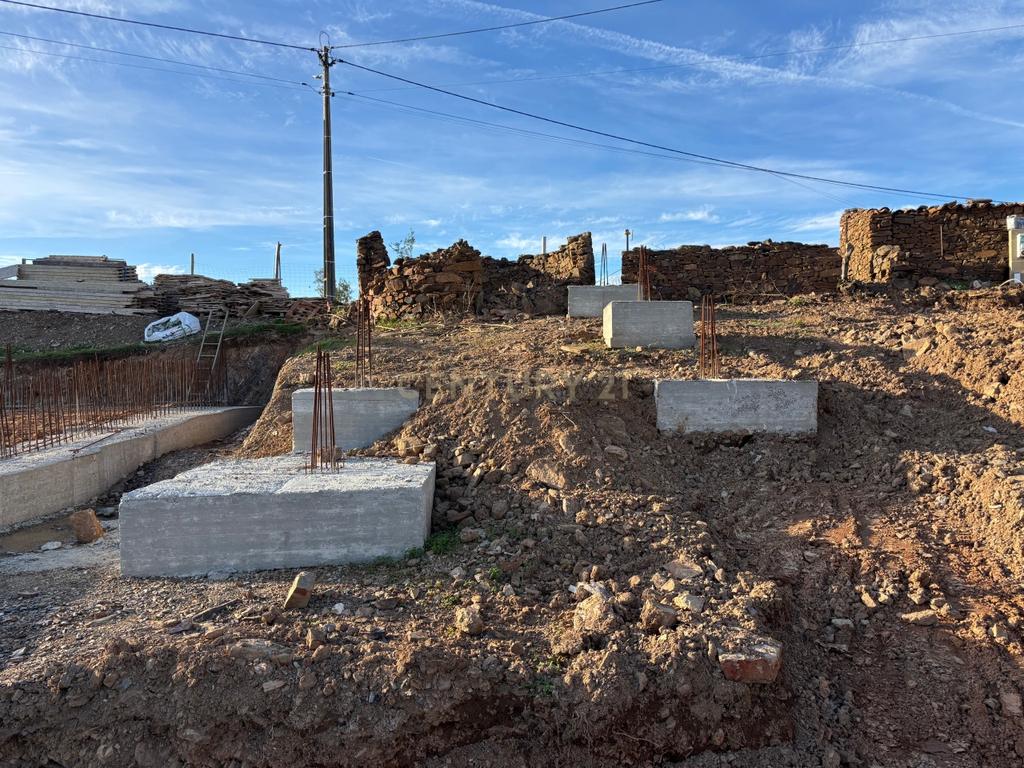 Moradia T4 com piscina e vista mar, em construção, a poucos minutos de Tavira - Image 21