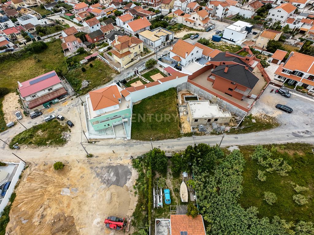 Terreno com projeto aprovado na Charneca de Caparica - Image 15